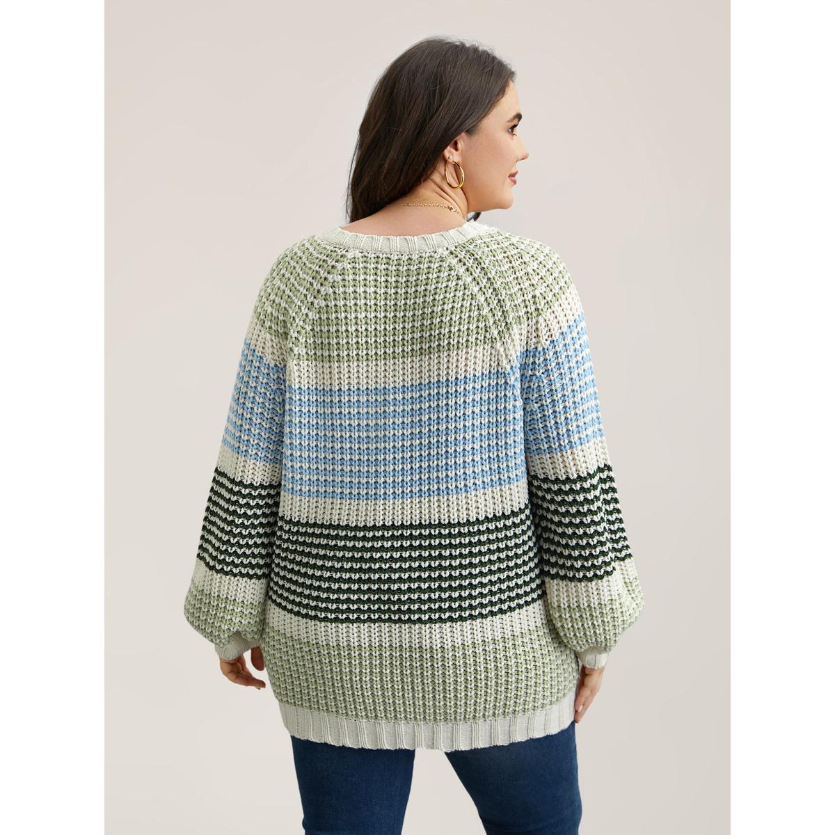 Plus Size Color-Block Textured Balloon Sleeve Pullover DarkGreen Women Casual Loose Long Sleeve V-neck Everyday Pullovers BloomChic 12/L Product Image