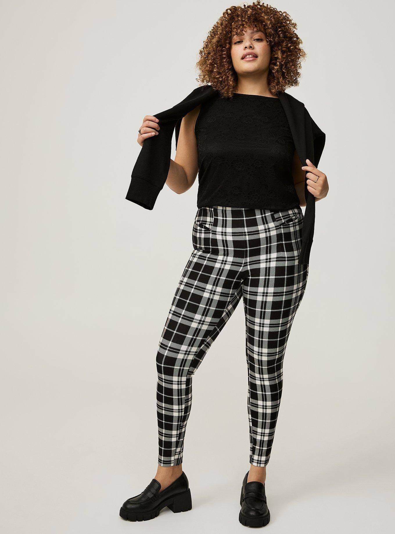 Skinny Studio Ponte Pant Product Image