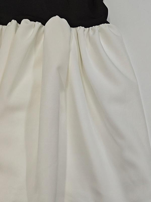 A-Line Flared Sleeves Contrast Color Pleated Split-Joint Round-Neck Mini Dresses Product Image