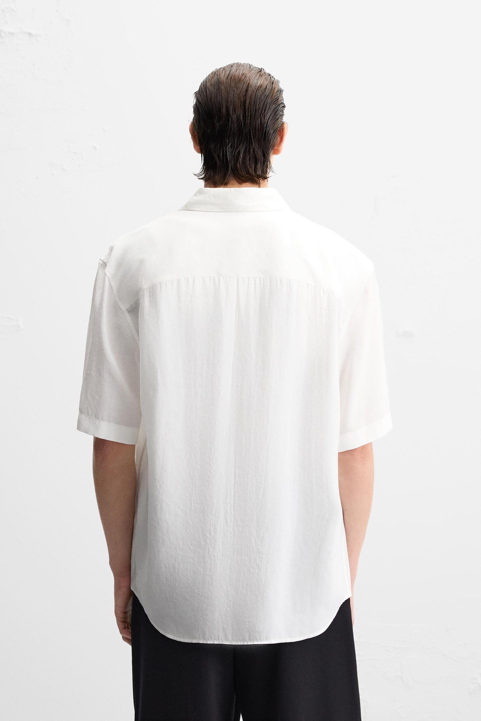 FLOWY SHIRT Product Image