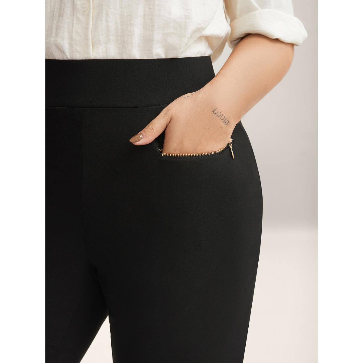 Plus Size Pull-On Skinny-Fit Pockets Pants Women Black At the Office Skinny Mid Rise Work Pants BloomChic 26/4X Product Image