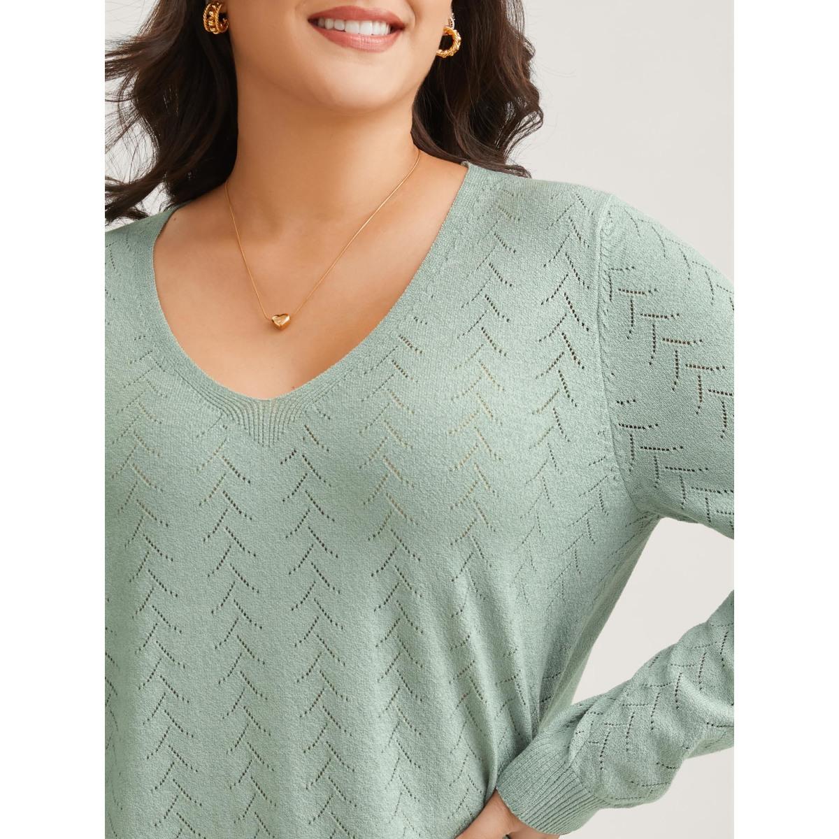 Plus Size Texture V Neck Lightweight Pullover Greenbean Women Leisure Long Sleeve V-neck Casual Pullovers BloomChic 10/M Product Image
