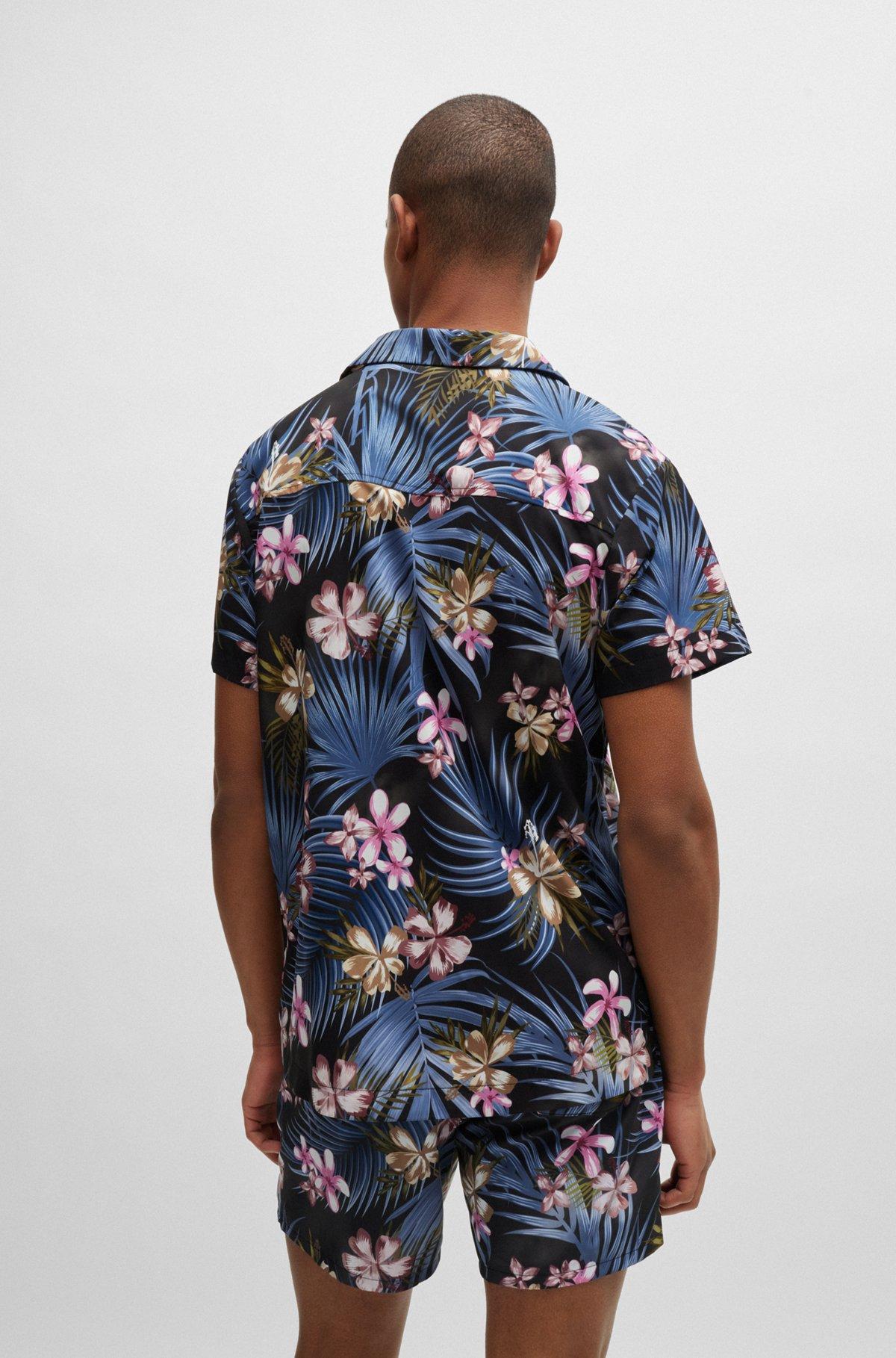 Regular-fit shirt with seasonal print Product Image