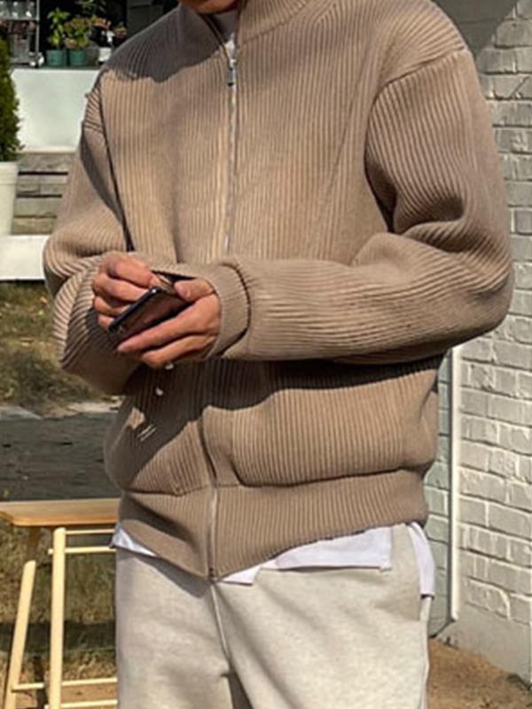 Men's Solid Dual Pocket Zip Up Sweater Product Image