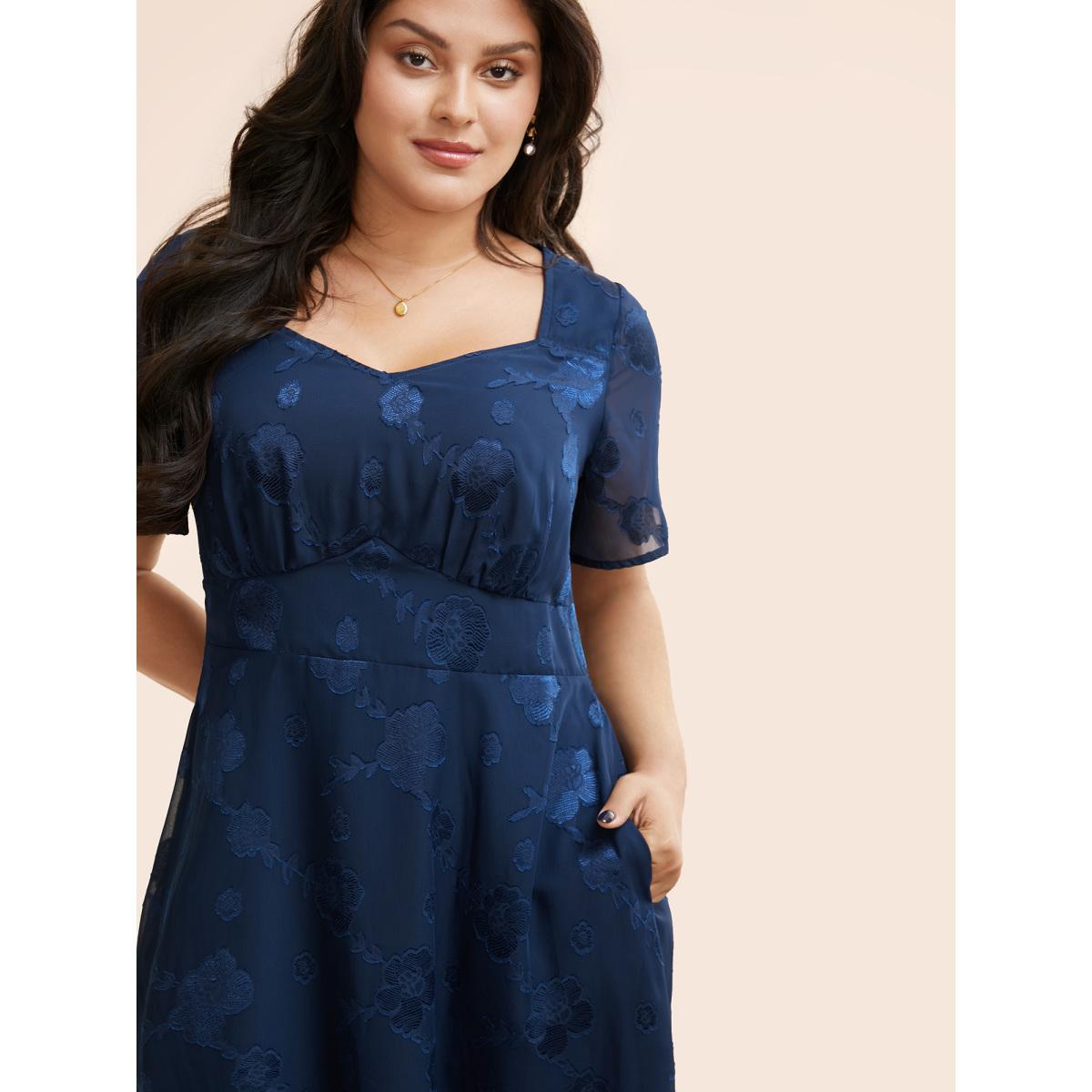 Plus Size Heart Neck Floral Mesh Textured Dress DarkBlue Women Elegant Texture Heart neckline Short sleeve Curvy BloomChic 22-24/3X Product Image