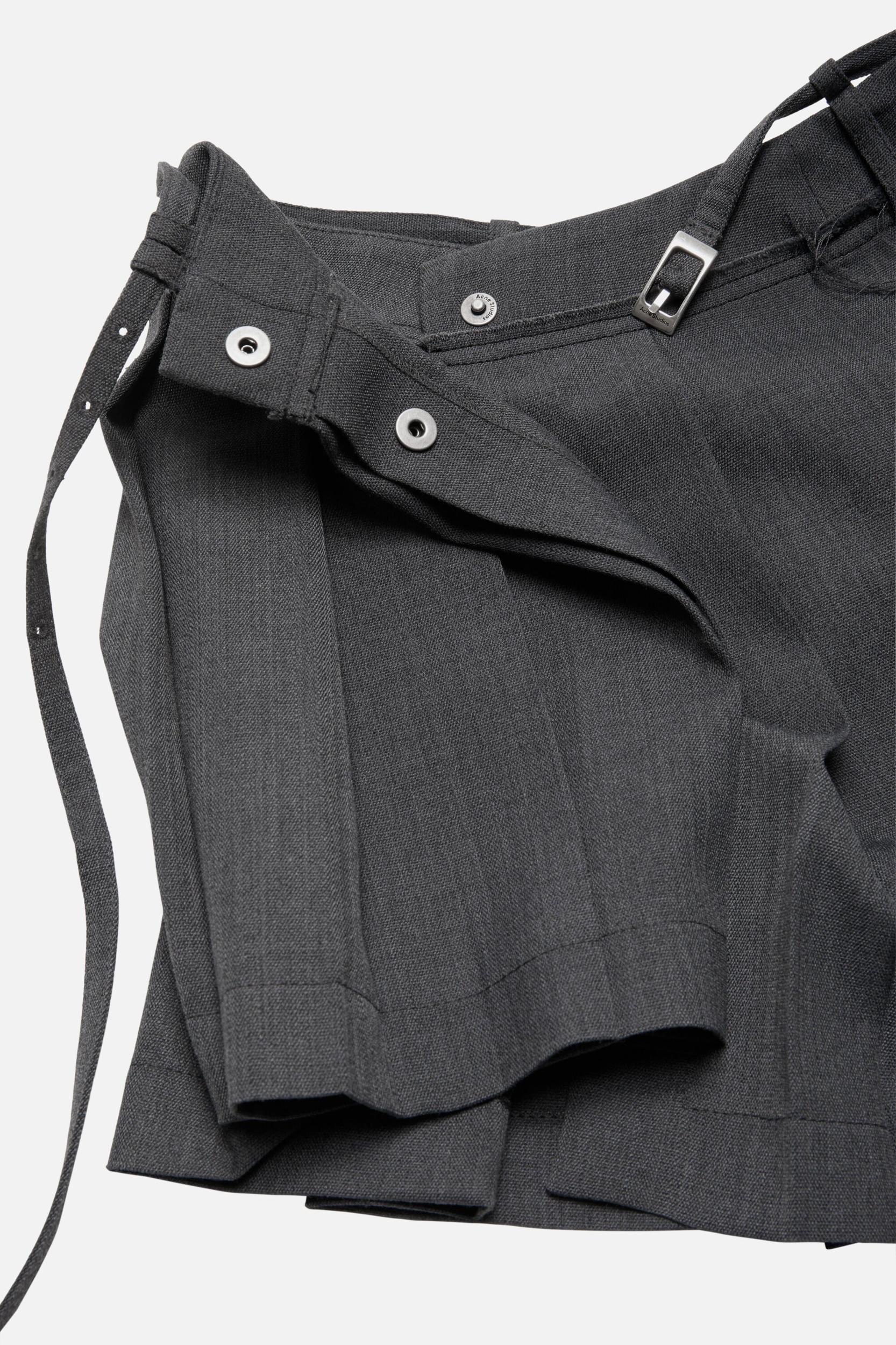 Pleated skirt Product Image