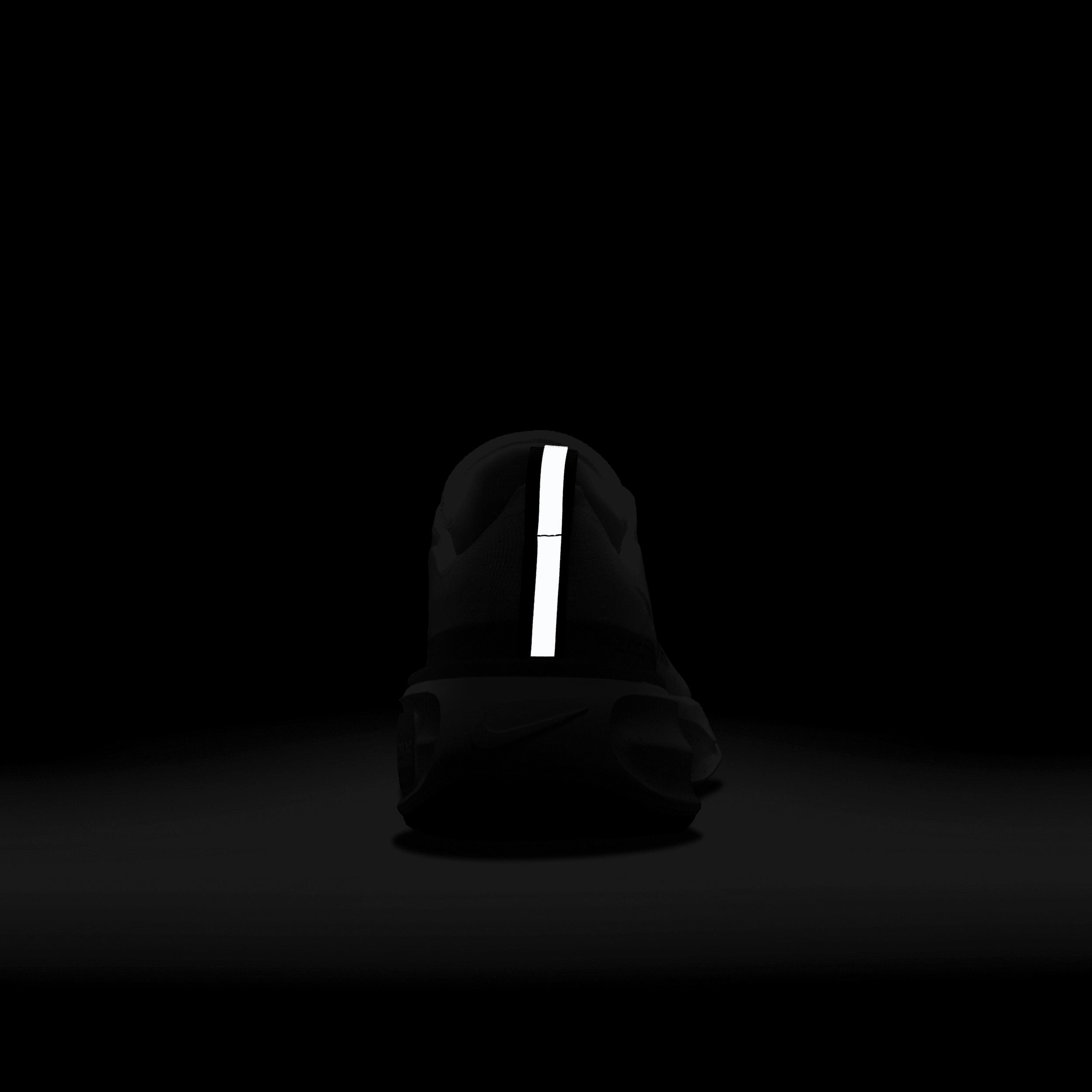 Nike Men's Invincible 3 Road Running Shoes Product Image