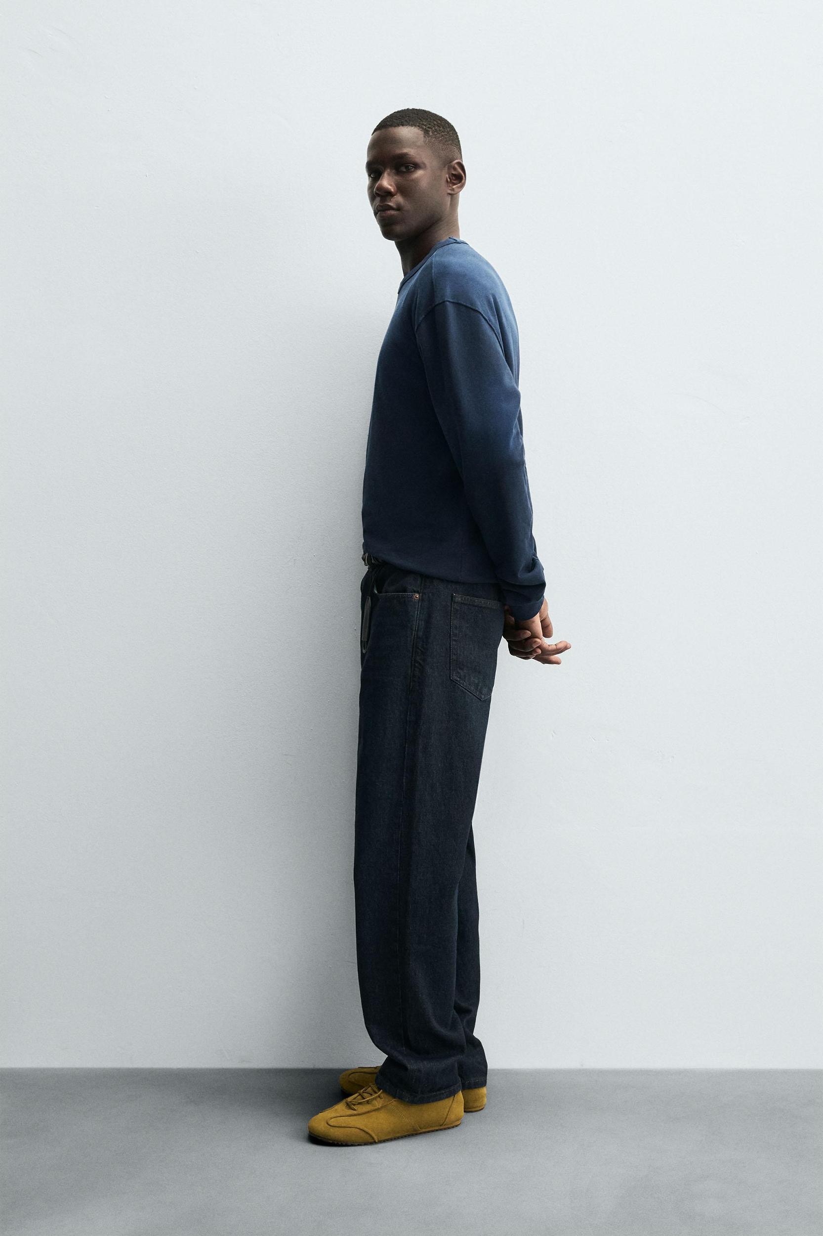 WASHED CREWNECK SWEATSHIRT Product Image