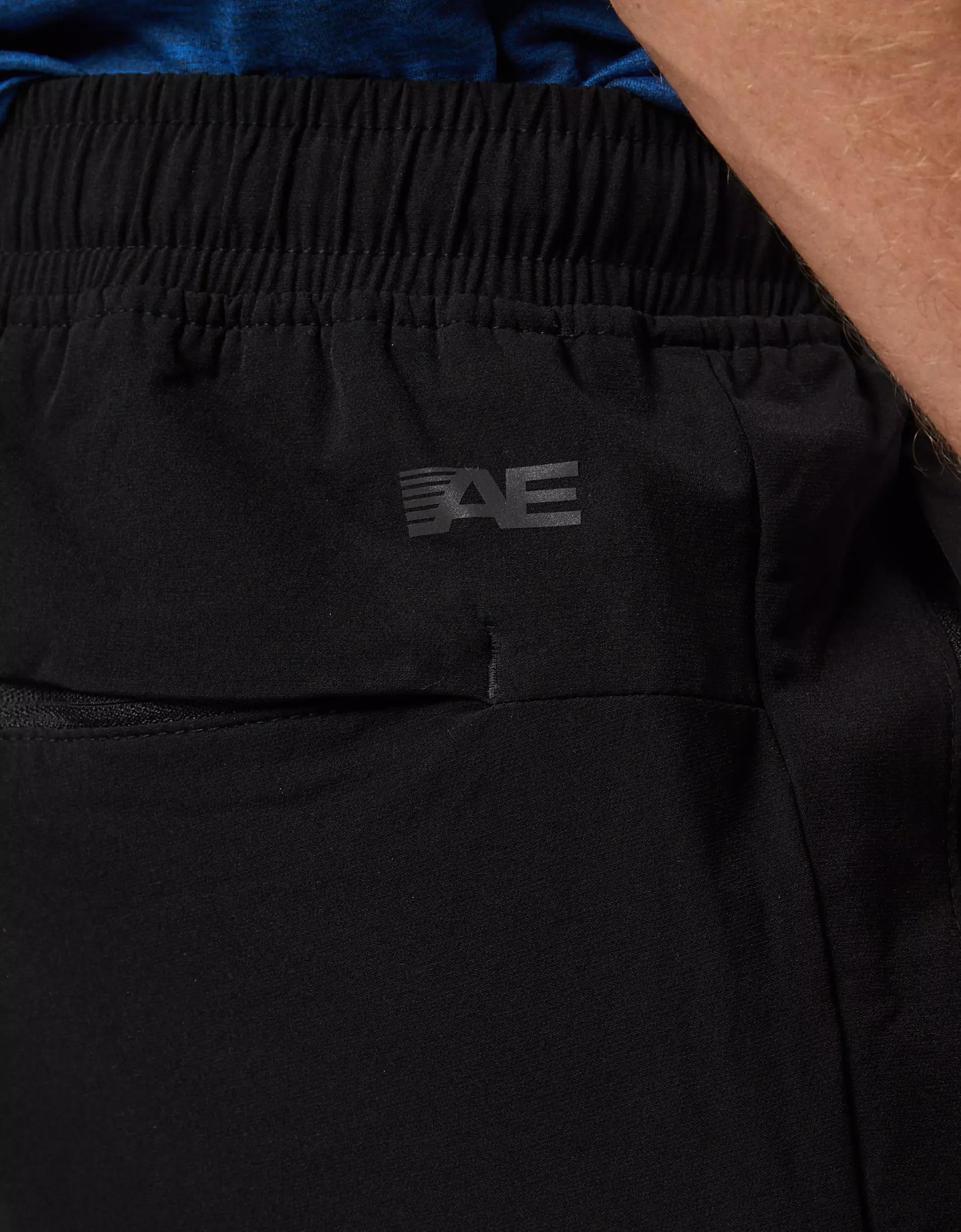 AE 24/7 Tech Jogger Product Image