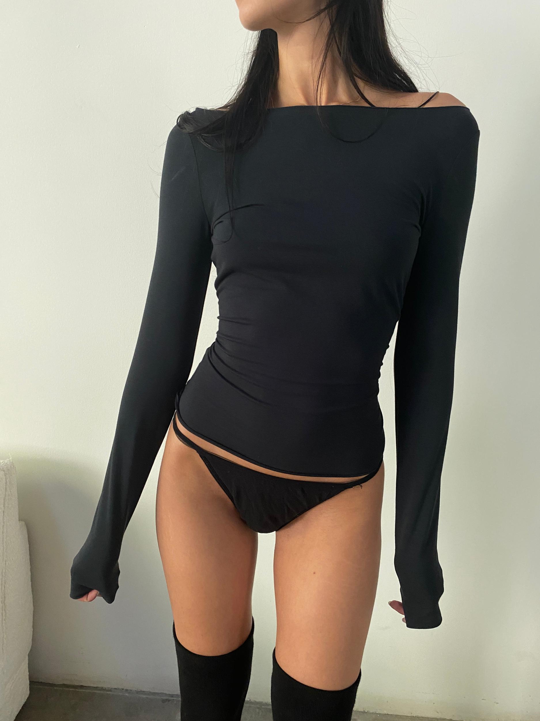 AMELIA TOP - BLACK Product Image