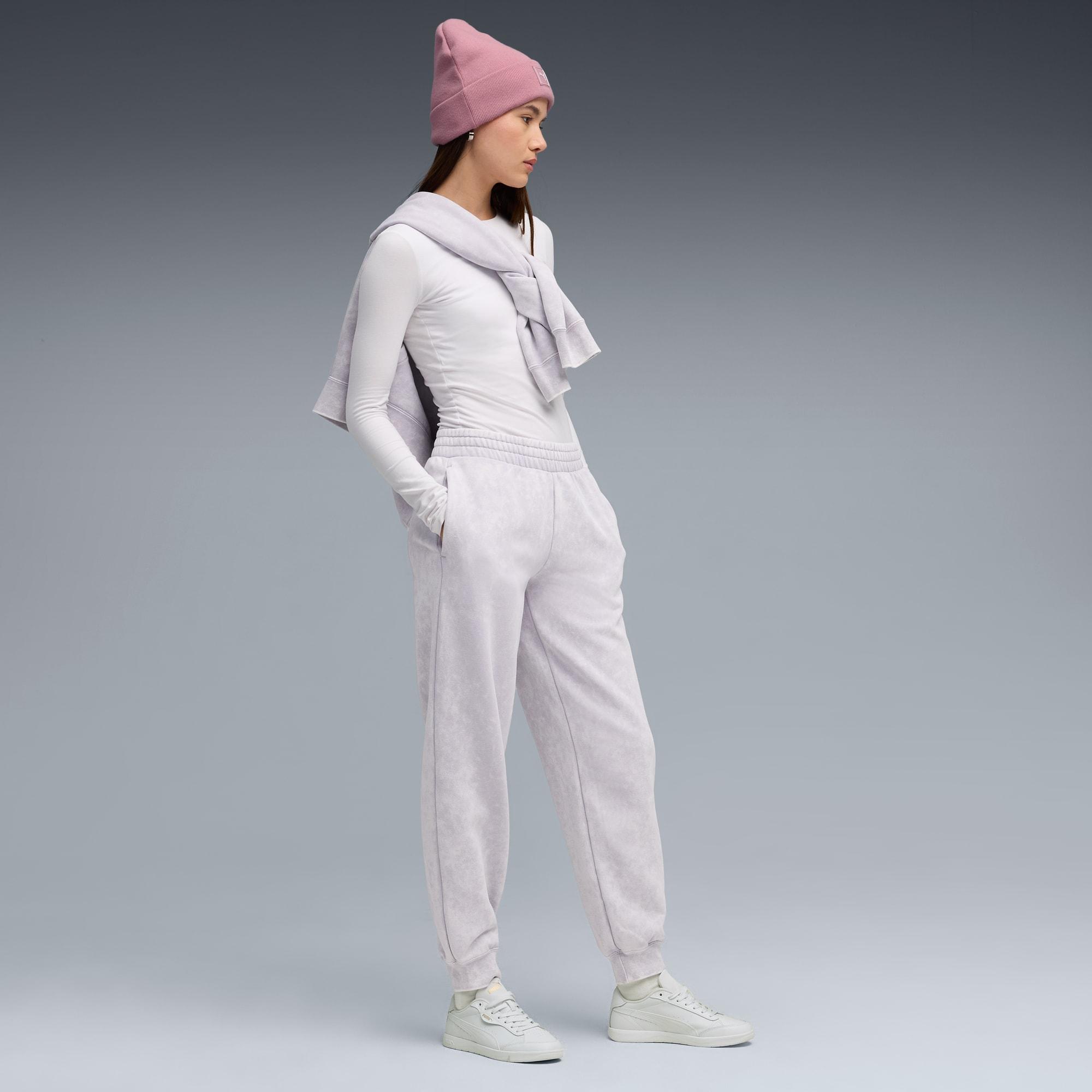 ESS ELEVATED Wash Sweatpants Women Product Image