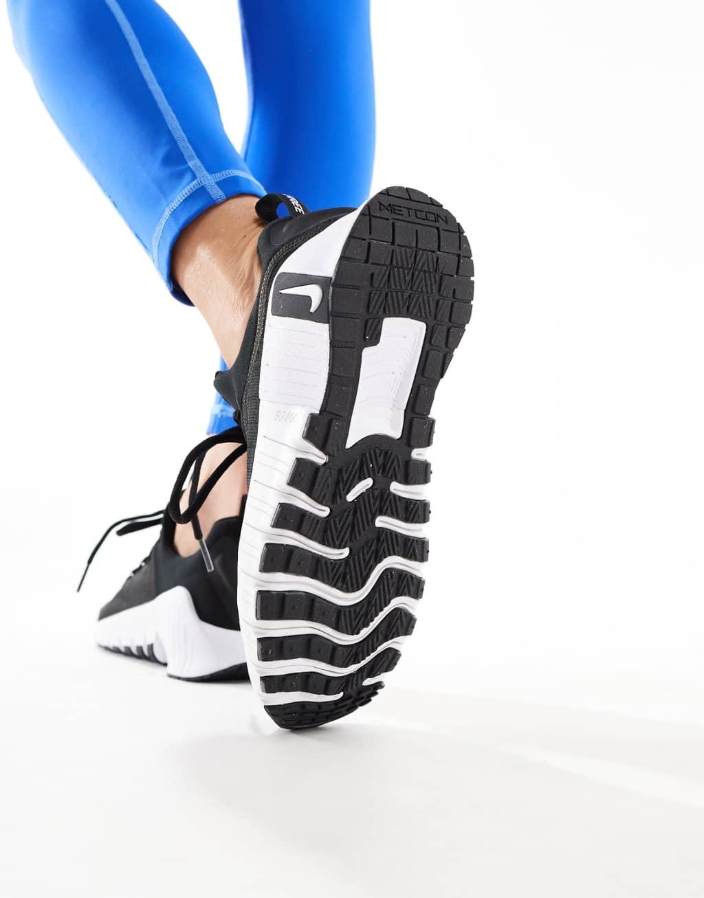 Nike Training Free Metcon 6 sneakers in black and white Product Image