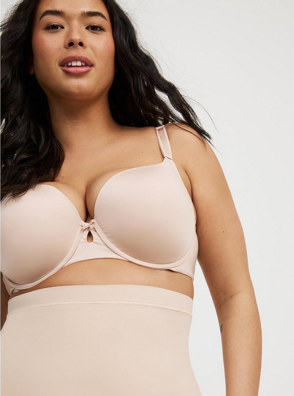 Ultra-High-Rise Everyday Smoothing Short Product Image