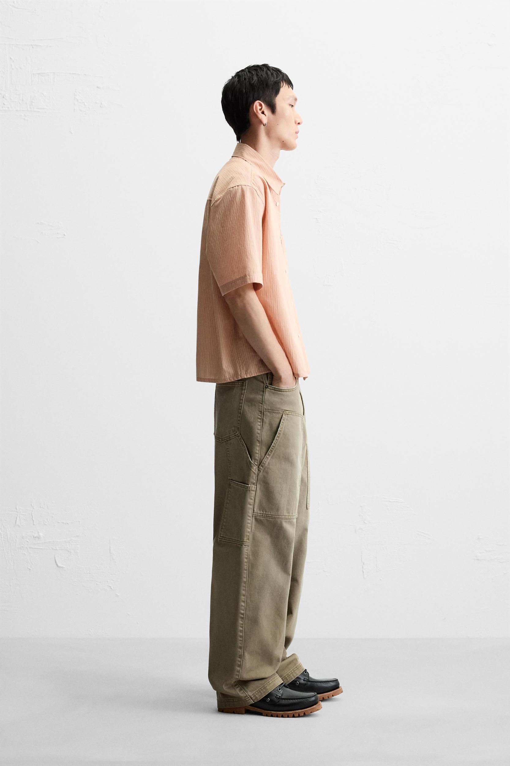 STRIPED CROPPED FIT SHIRT Product Image