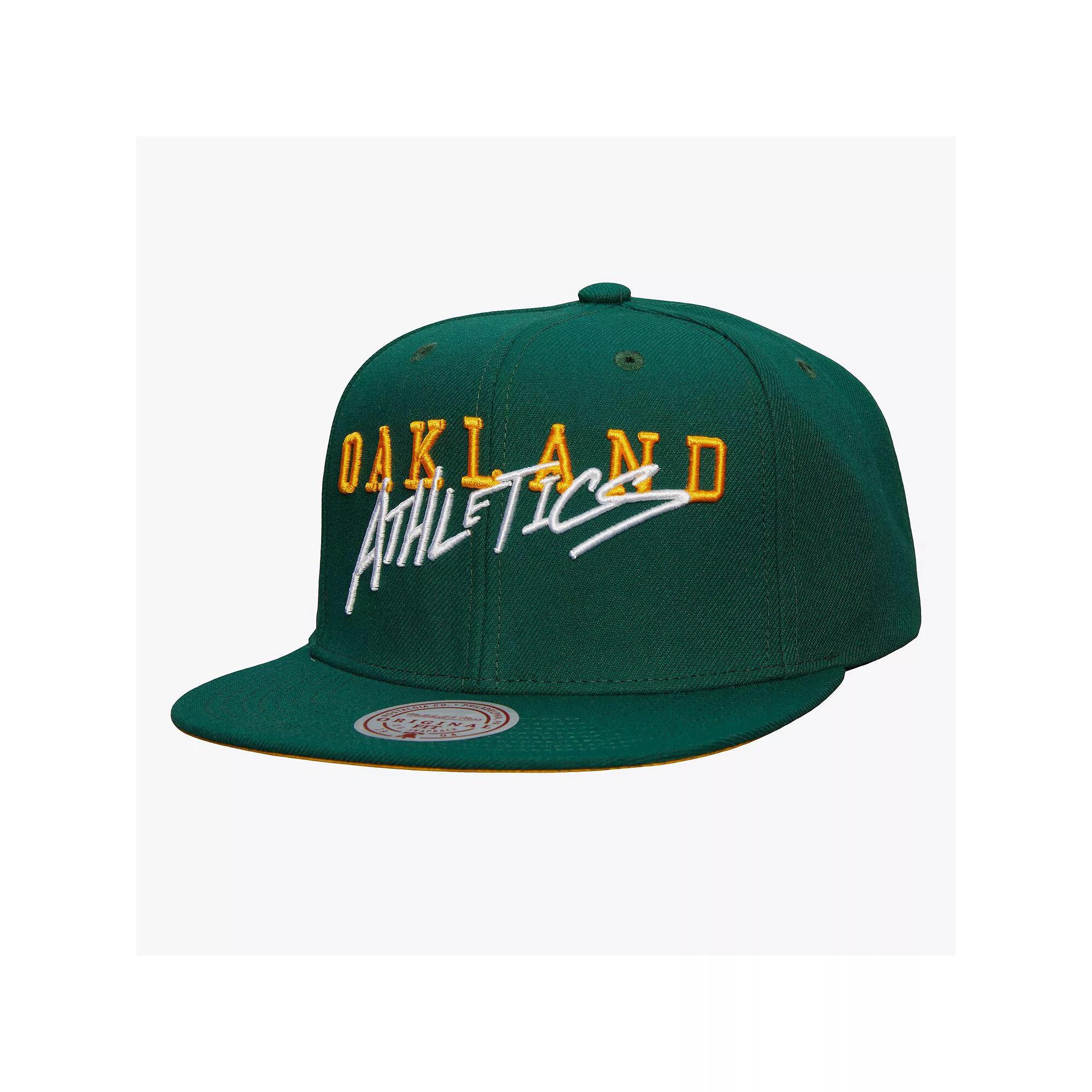 Men's Mitchell & Ness Green Oakland Athletics Team Tagged Snapback Hat Product Image