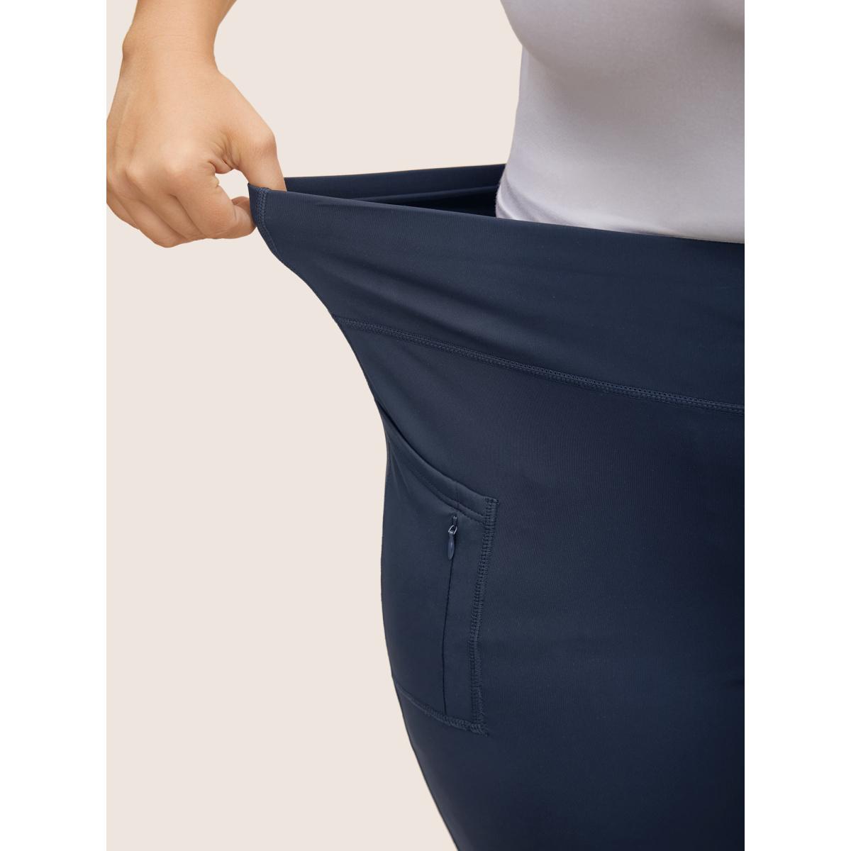 Plus Size Mid Rise Patch Pocket Zipper Skinny Leggings Women Indigo Casual High stretch Skinny Mid Rise Everyday Leggings BloomChic 22-24/3X Product Image