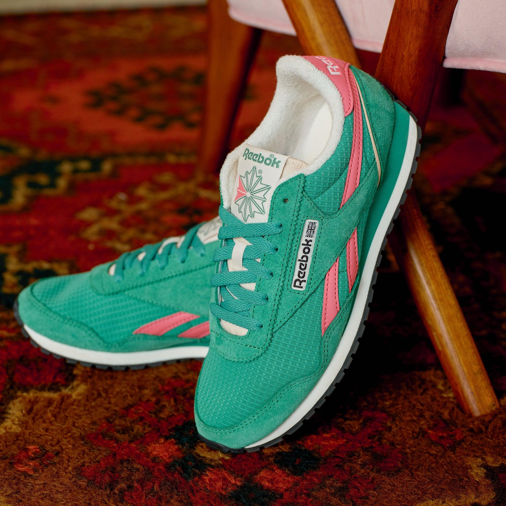 Women's Classic AZ Shoes Female Product Image