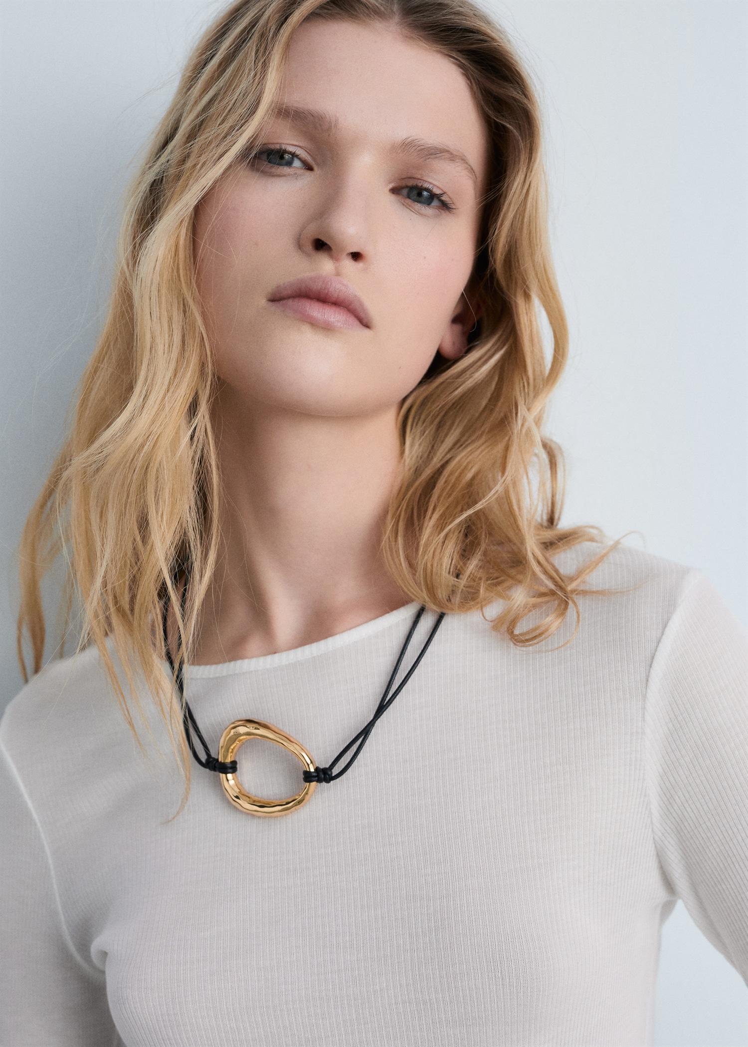 Fine ribbed knit top - Women | MANGO USA Product Image