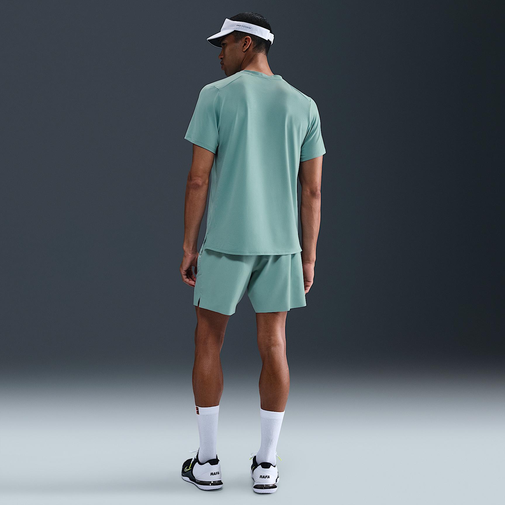 NikeCourt Advantage Men's Dri-FIT Tennis Top Product Image