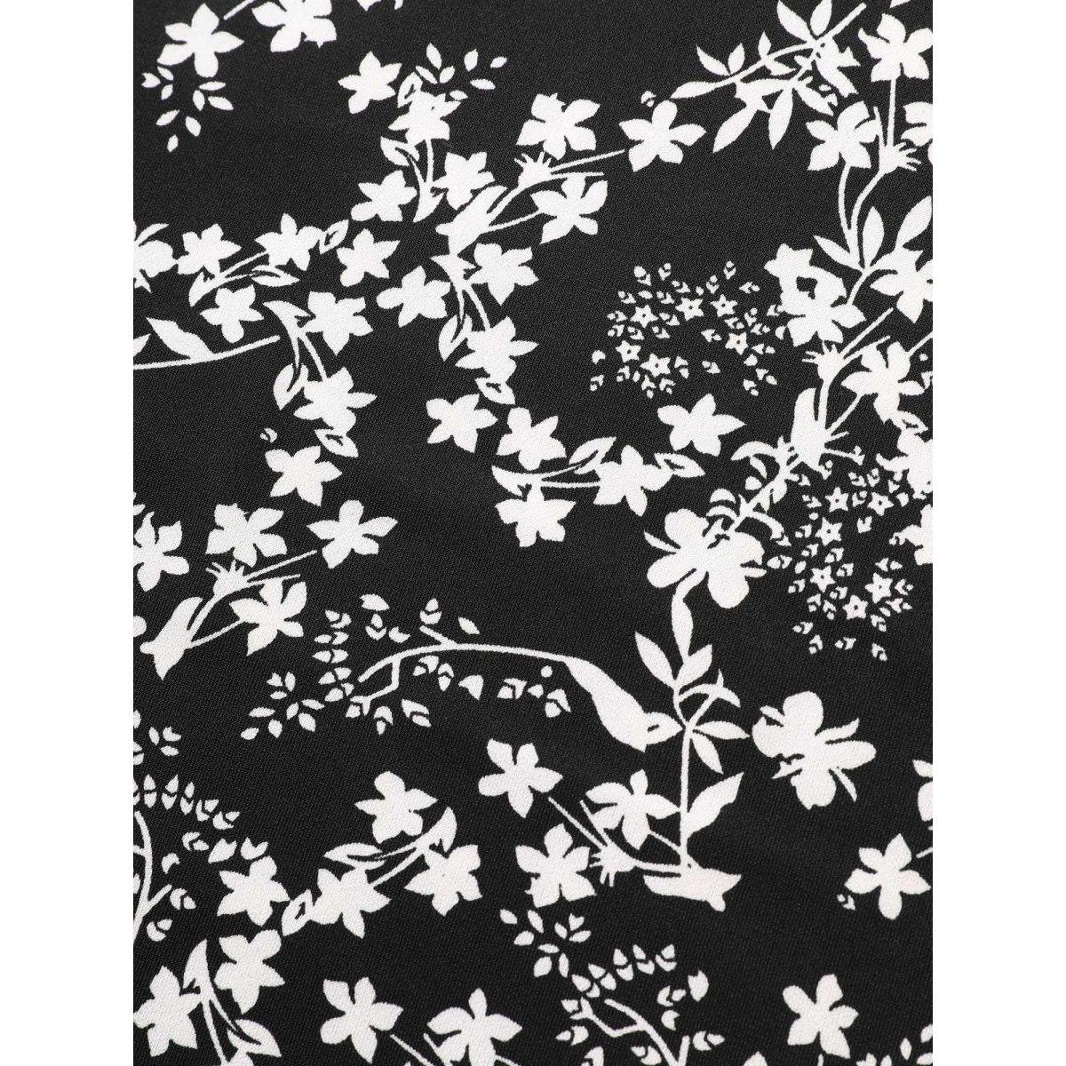 Plus Size Floral Print Round Neck T-shirt Black Women Elegant Round Neck Everyday T-shirts BloomChic 30/6X Product Image