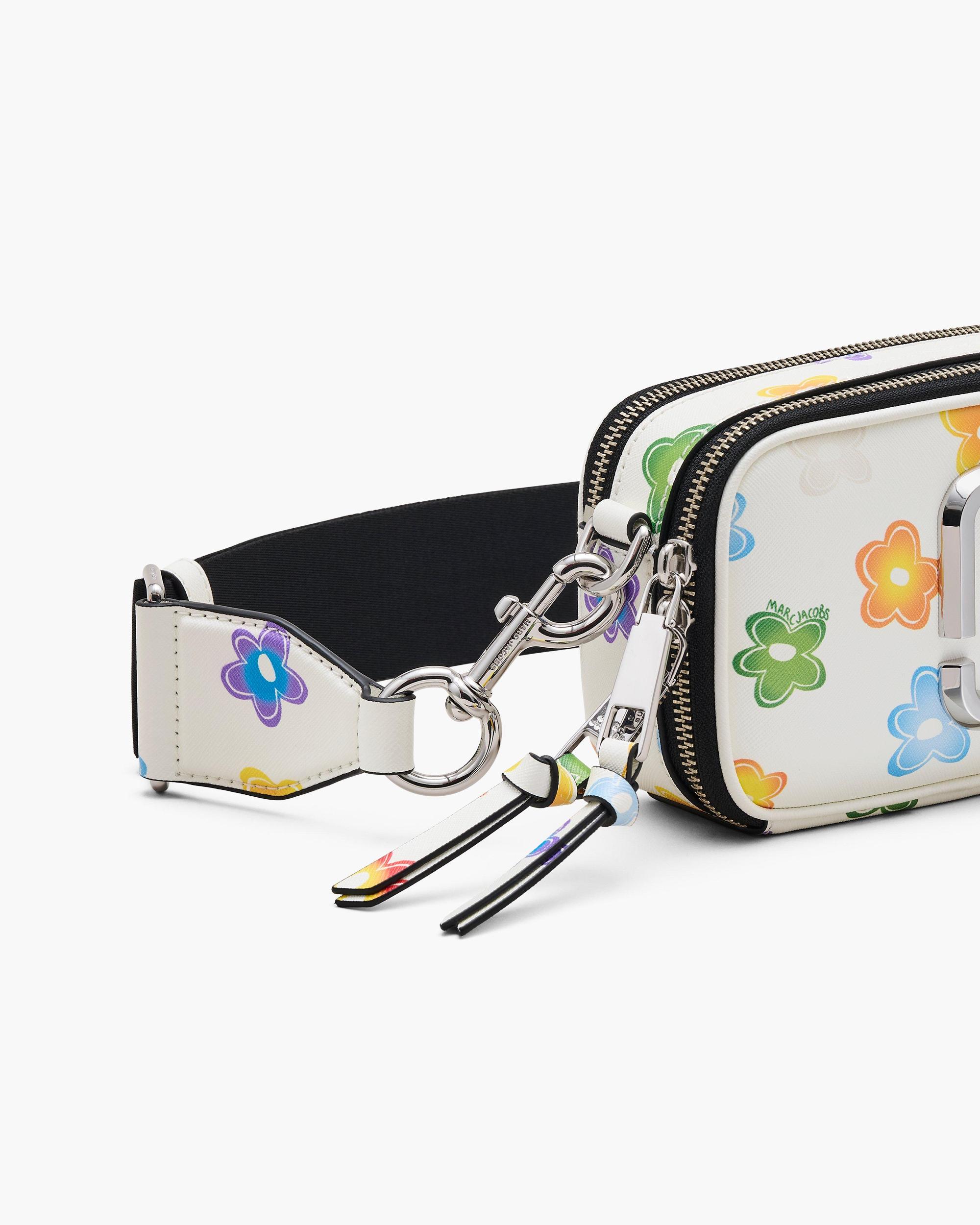 The Wild Daisy Snapshot Bag Product Image