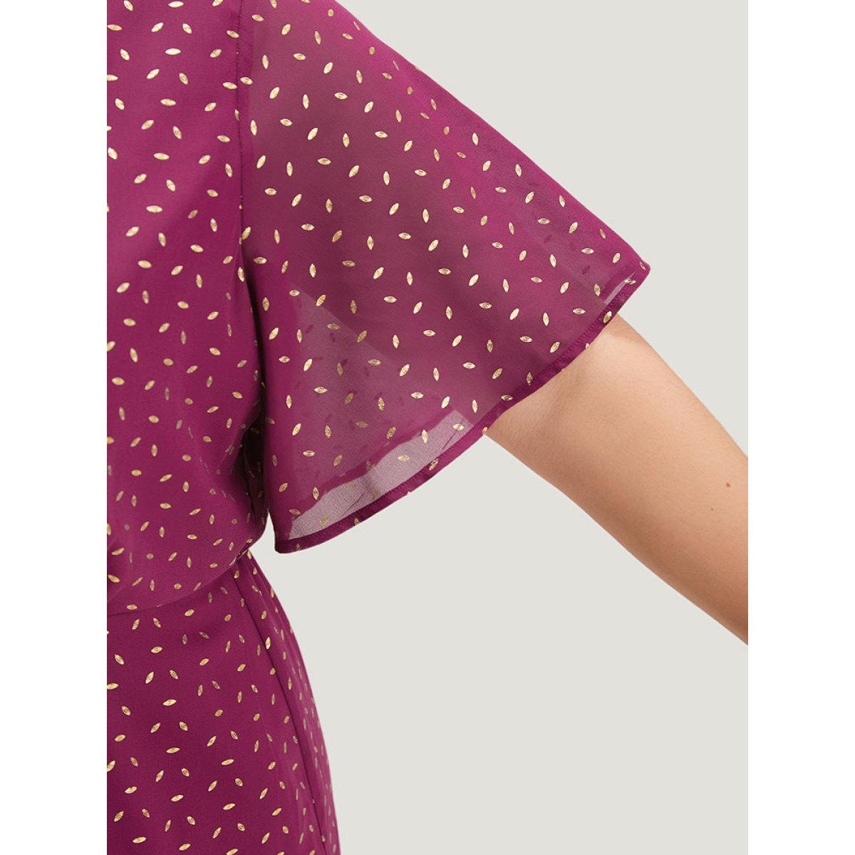 Plus Size Glitter Geo Graphic Pocket Wrap Hem Dress RedViolet Women Party Wrap V-neck Short sleeve Curvy Midi Dress BloomChic 12/L Product Image