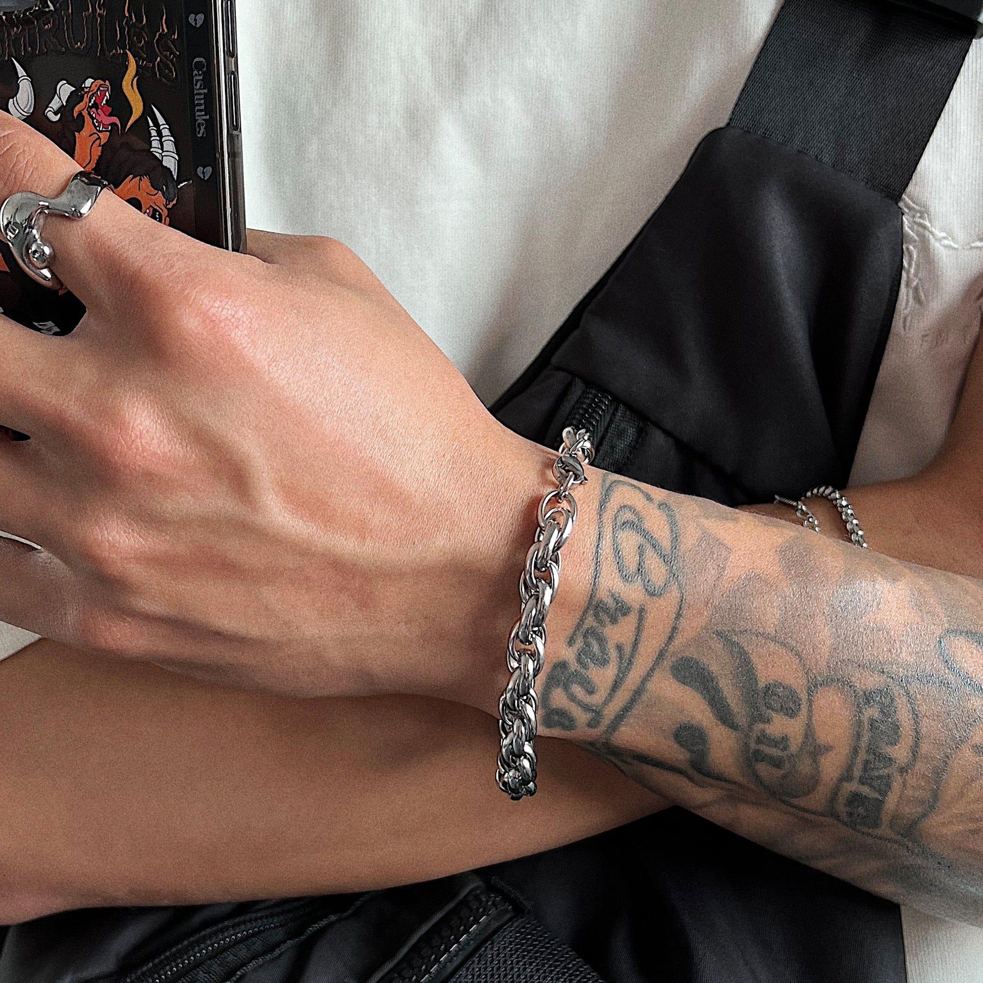 SIMPLE CHAIN BRACELET Product Image