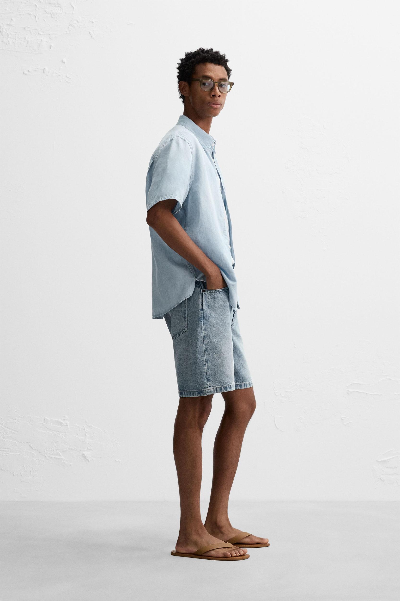 LIGHTWEIGHT DENIM SHIRT Product Image