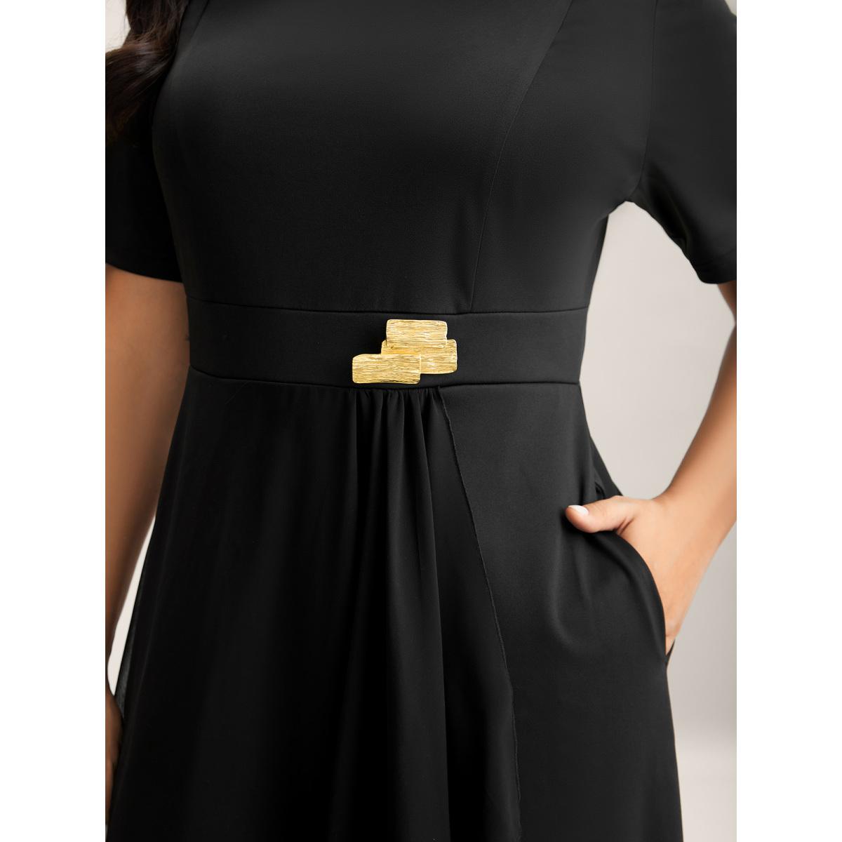 Plus Size Waist-Cinched Spliced Seamed Midi Dress Black Women Round Neck Short sleeve Curvy BloomChic 26/4X Product Image