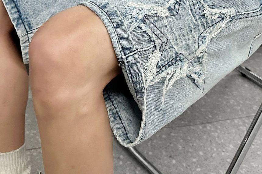 Star Embroidered Denim Shorts Product Image