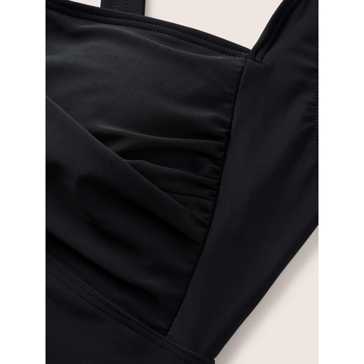 Plus Size Solid Crossover Square Neck Adjustable Straps Swim Top Women's Swimwear Black Resort Twist High stretch Skinny Square Neck Curve Swim Tops BloomChic 28/5X Product Image