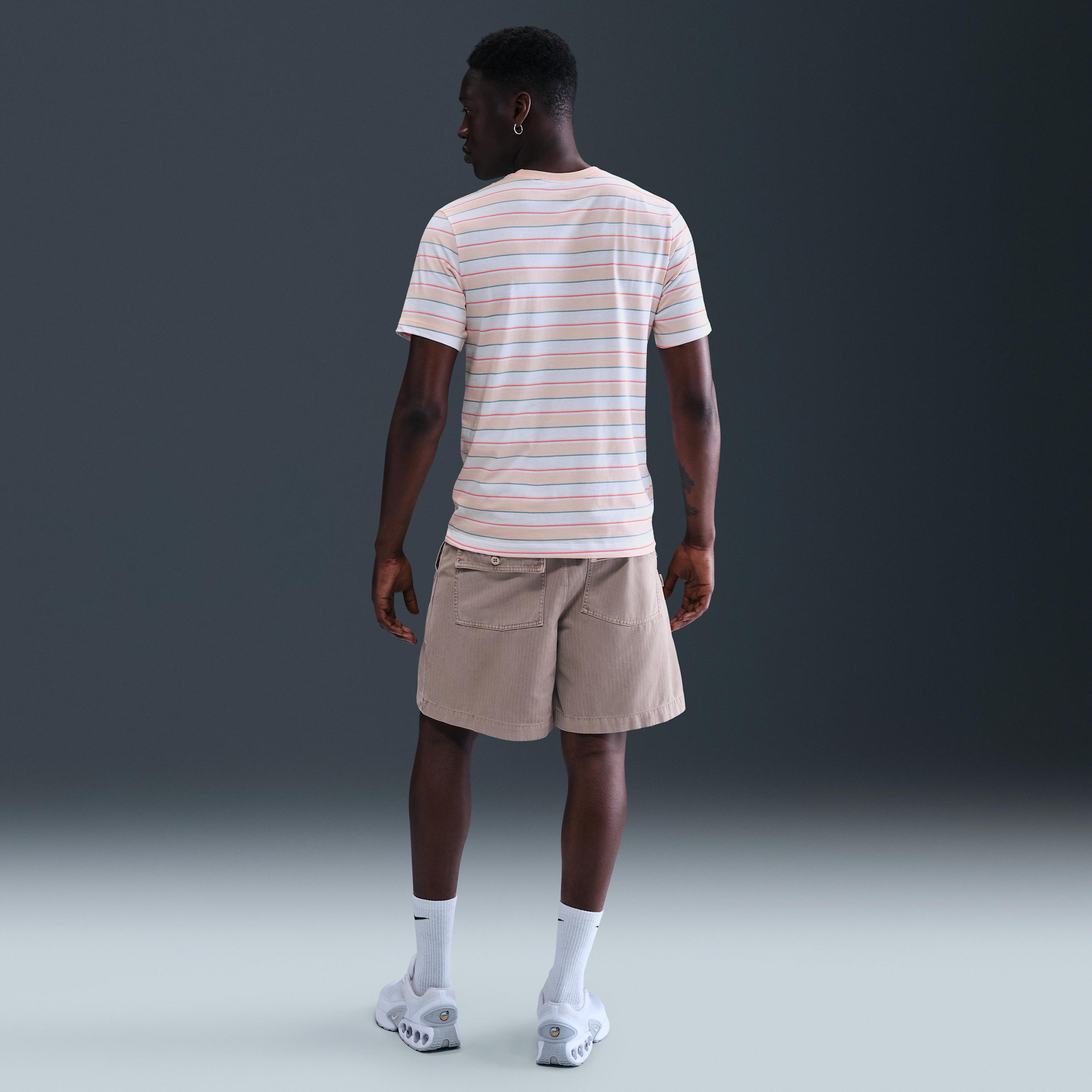 Nike Club Men's T-Shirt Product Image