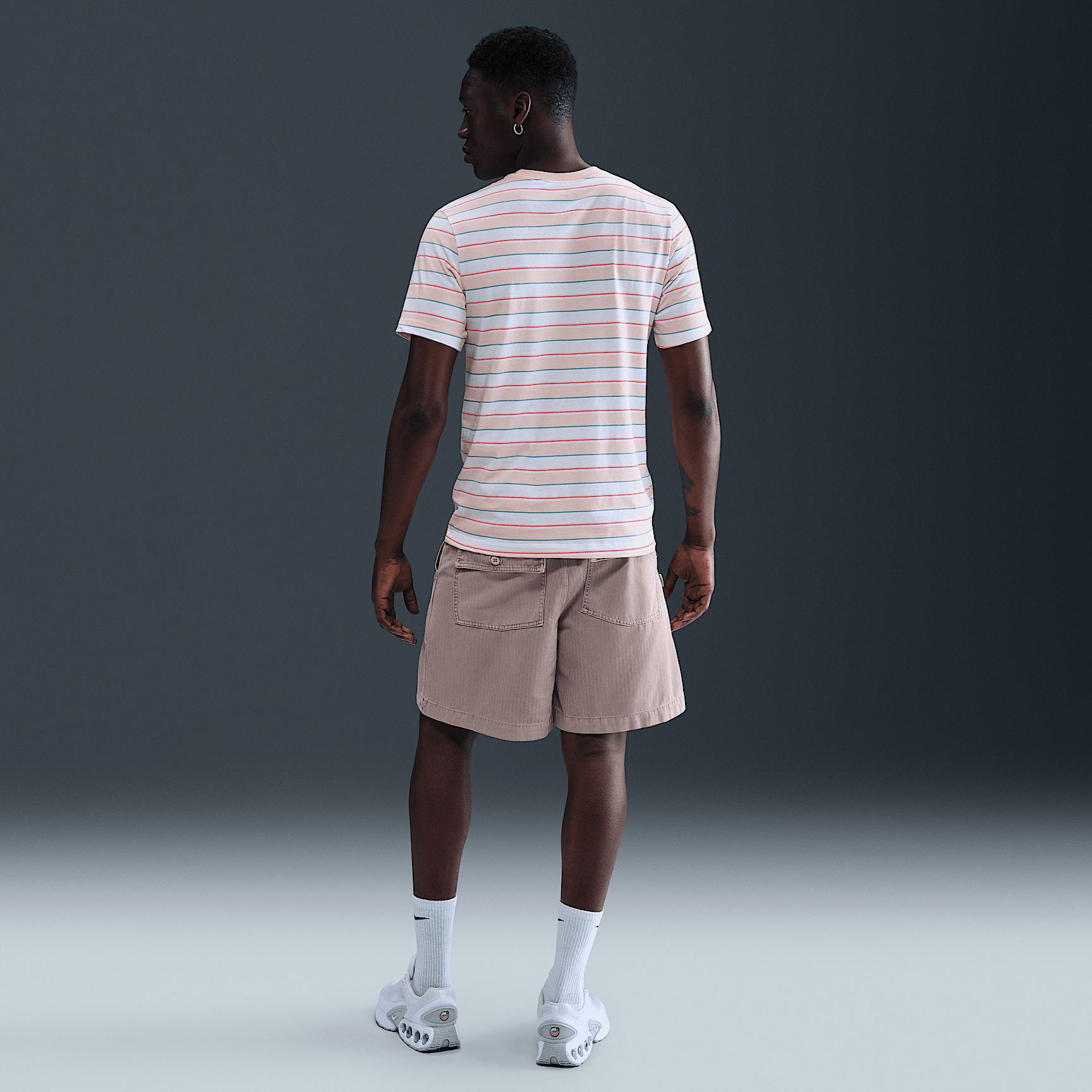 Nike Club Men's T-Shirt Product Image