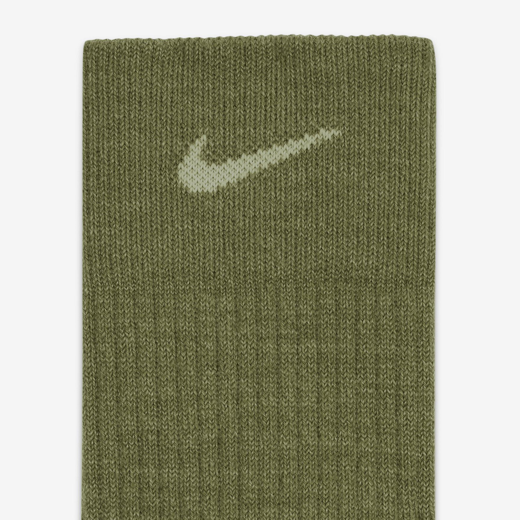 Nike Everyday Wool Cushioned Crew Socks (2 Pairs) Product Image