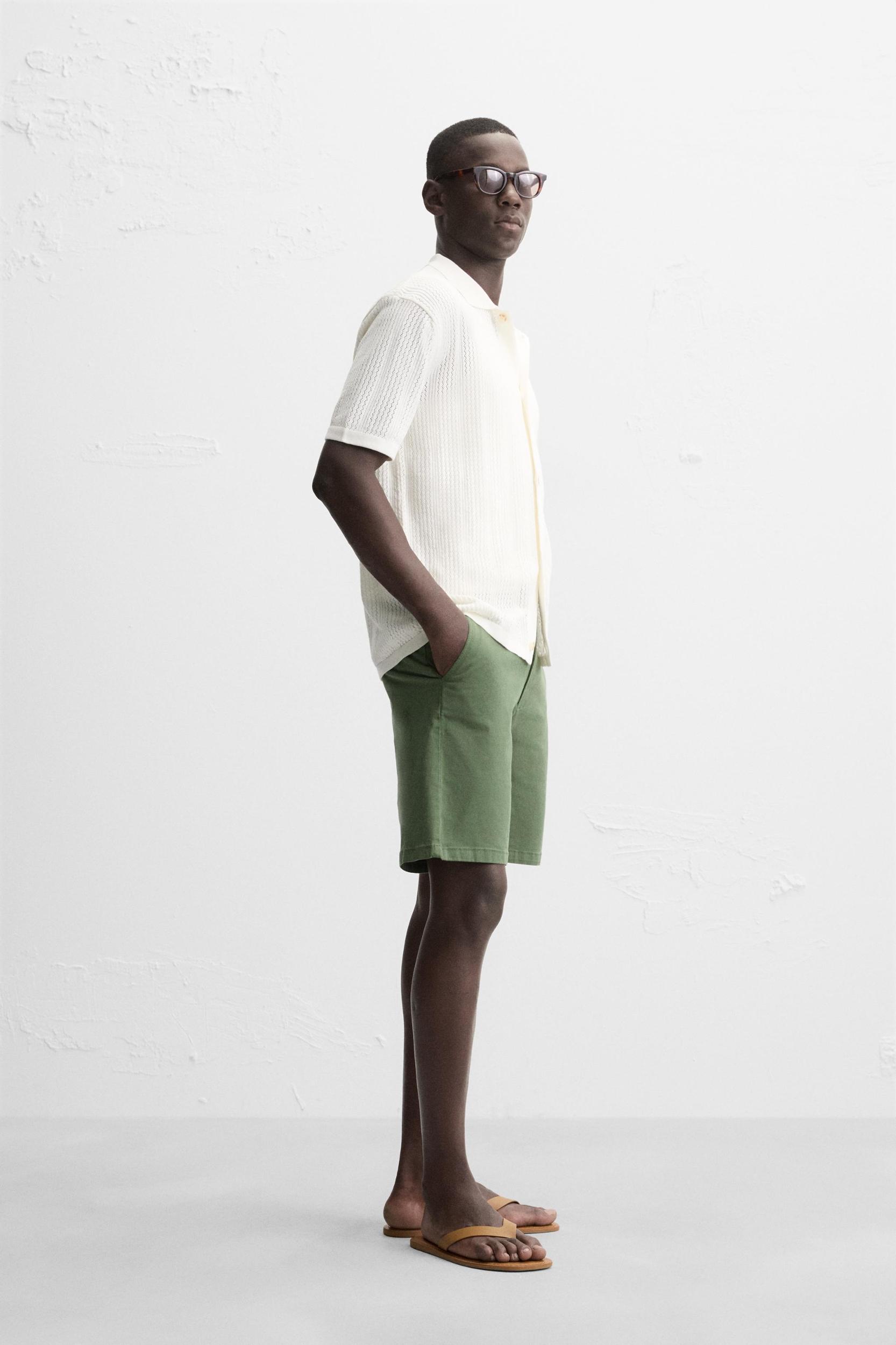 REGULAR FIT CHINO SHORTS Product Image