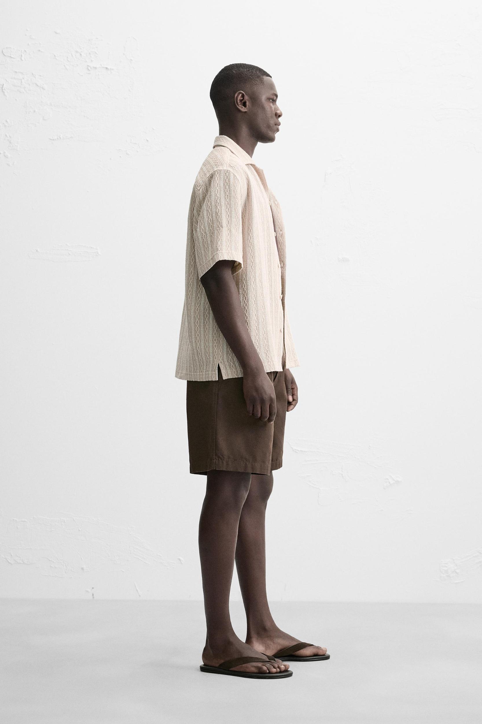 GEOMETRIC JACQUARD SHIRT Product Image