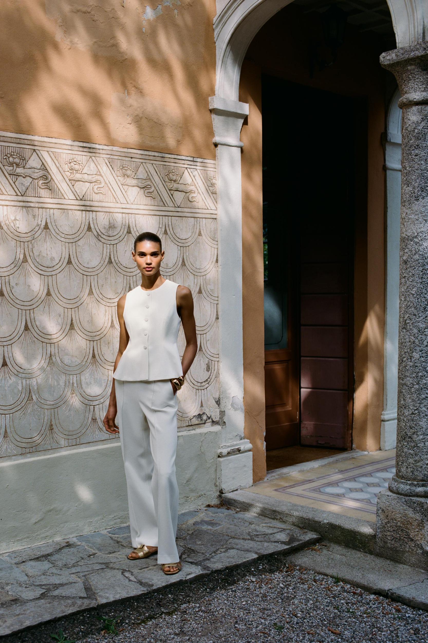 HIGH-WAISTED STRAIGHT LEG PANTS Product Image