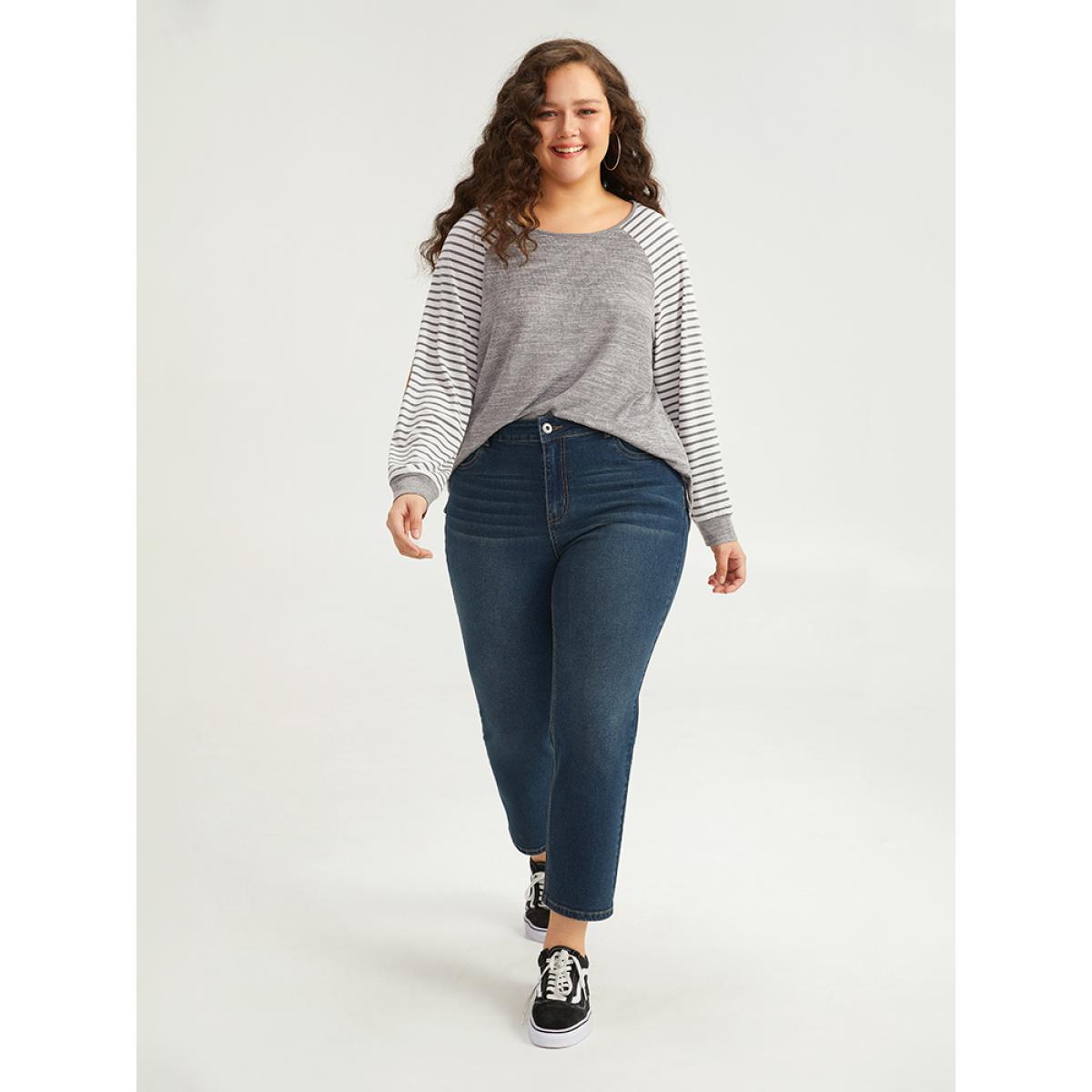 Plus Size Plain Medium Wash Straight Leg Jeans Women Indigo Casual Plain Plain High stretch Pocket Jeans BloomChic 16/1X Product Image