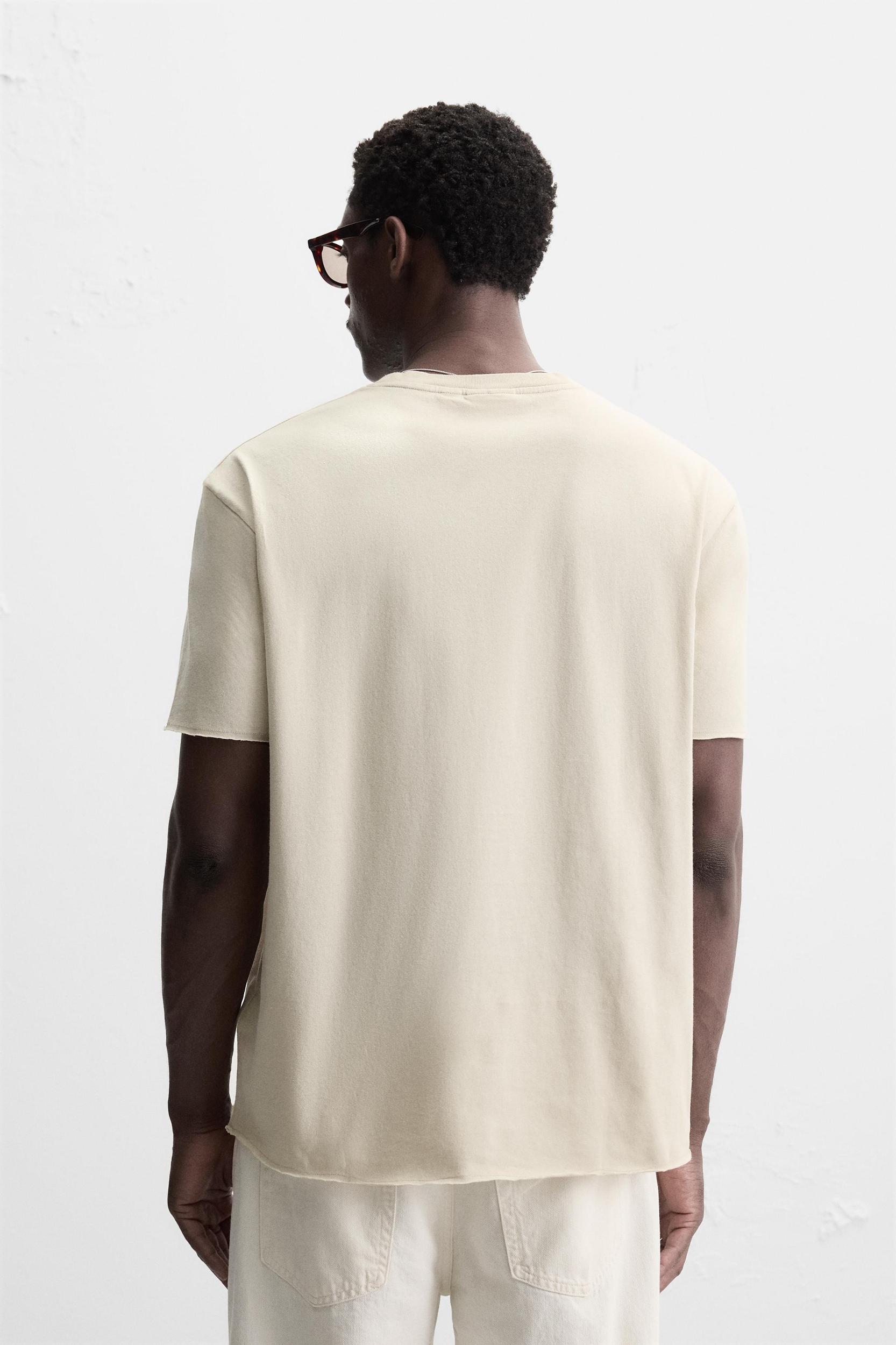 IRREGULAR HEM T-SHIRT Product Image