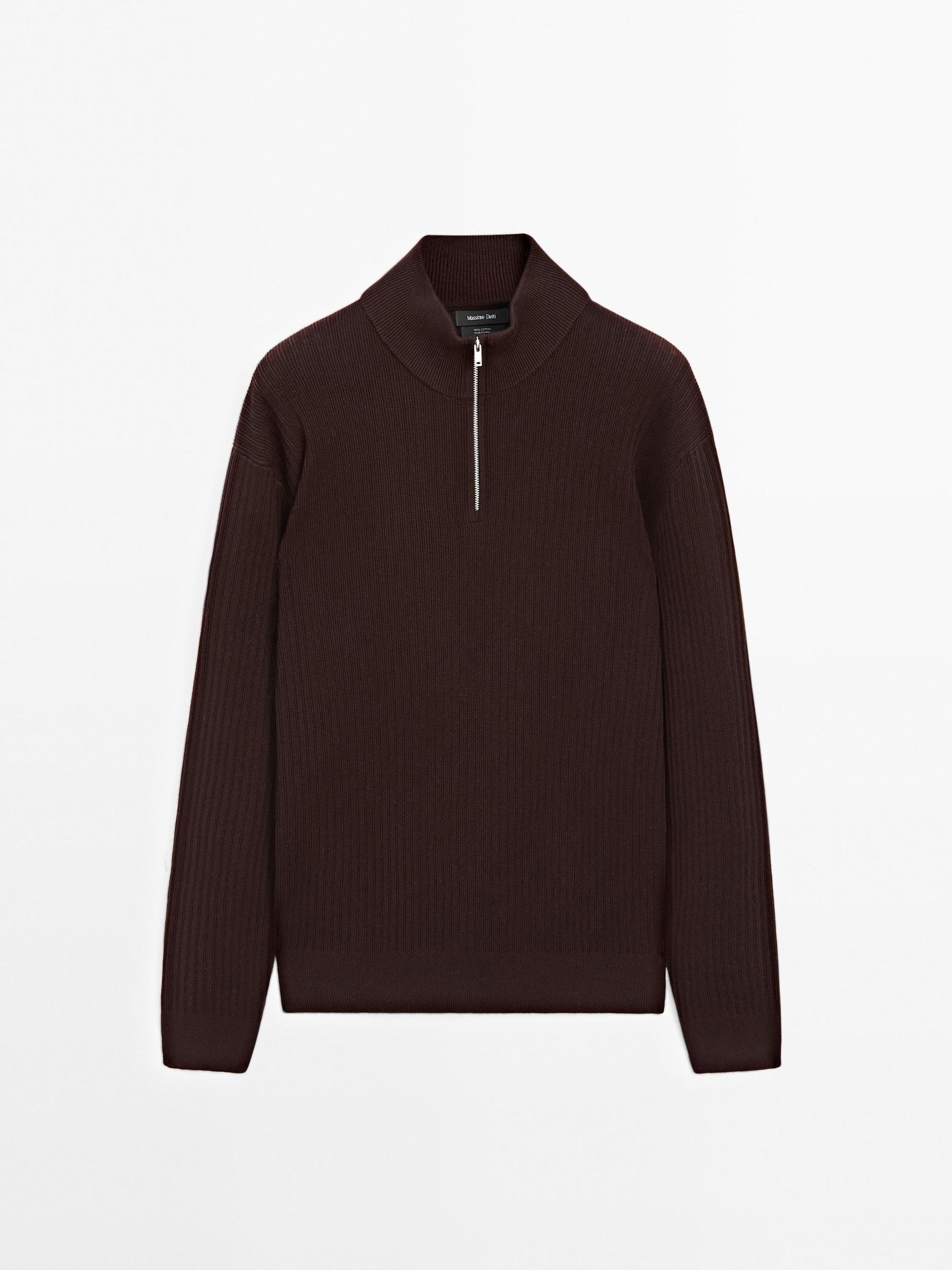Mock neck knit sweater Product Image