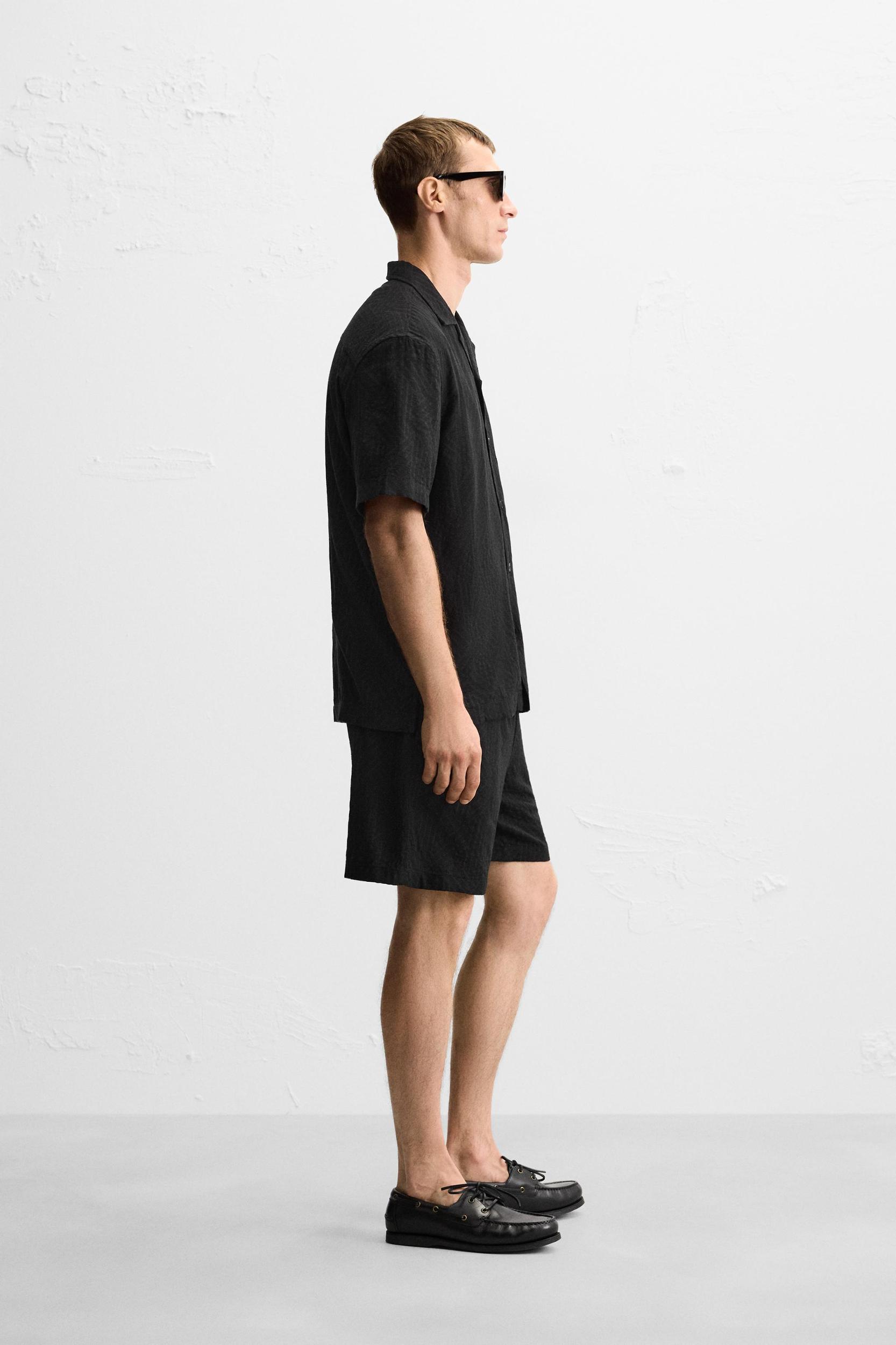 GEOMETRIC JACQUARD SHORTS Product Image