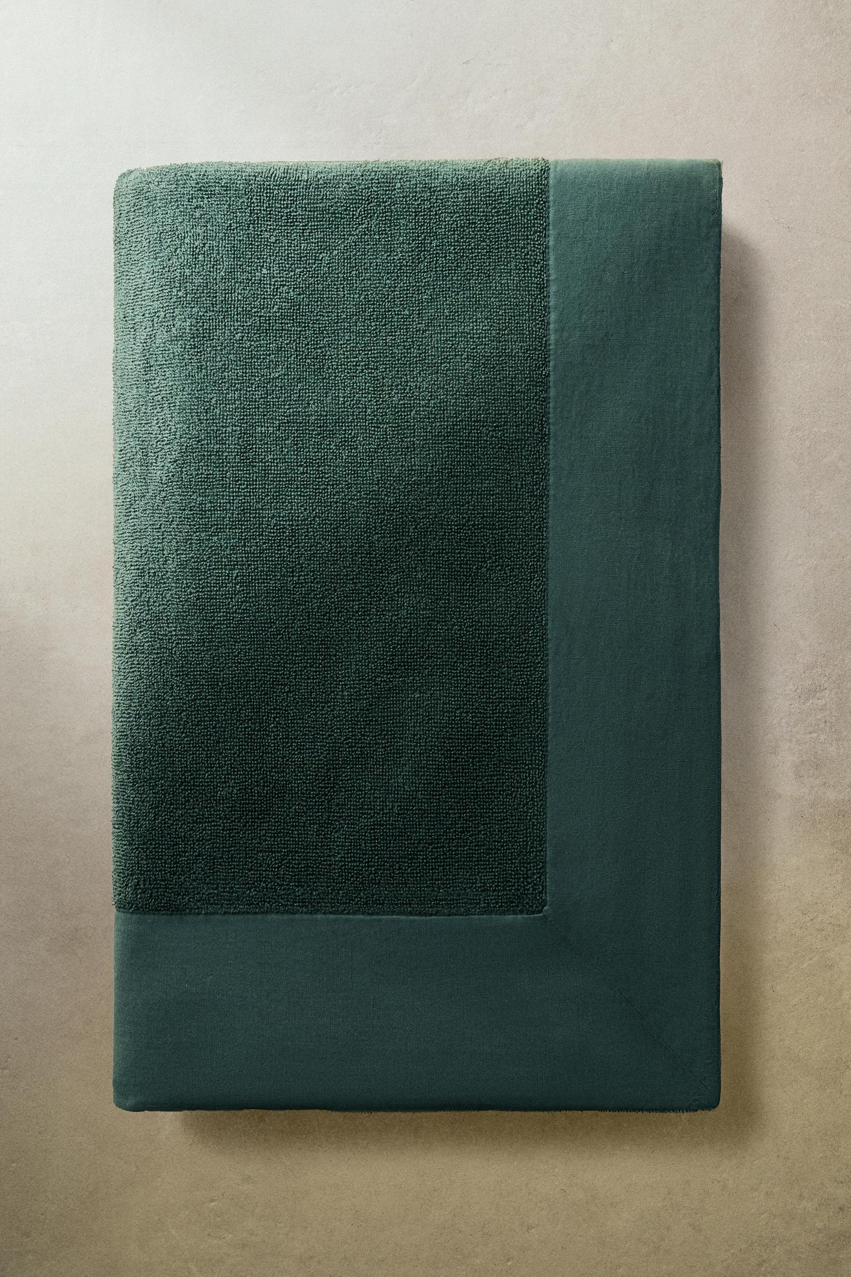 COTTON BEACH TOWEL WITH LINEN BORDER Product Image