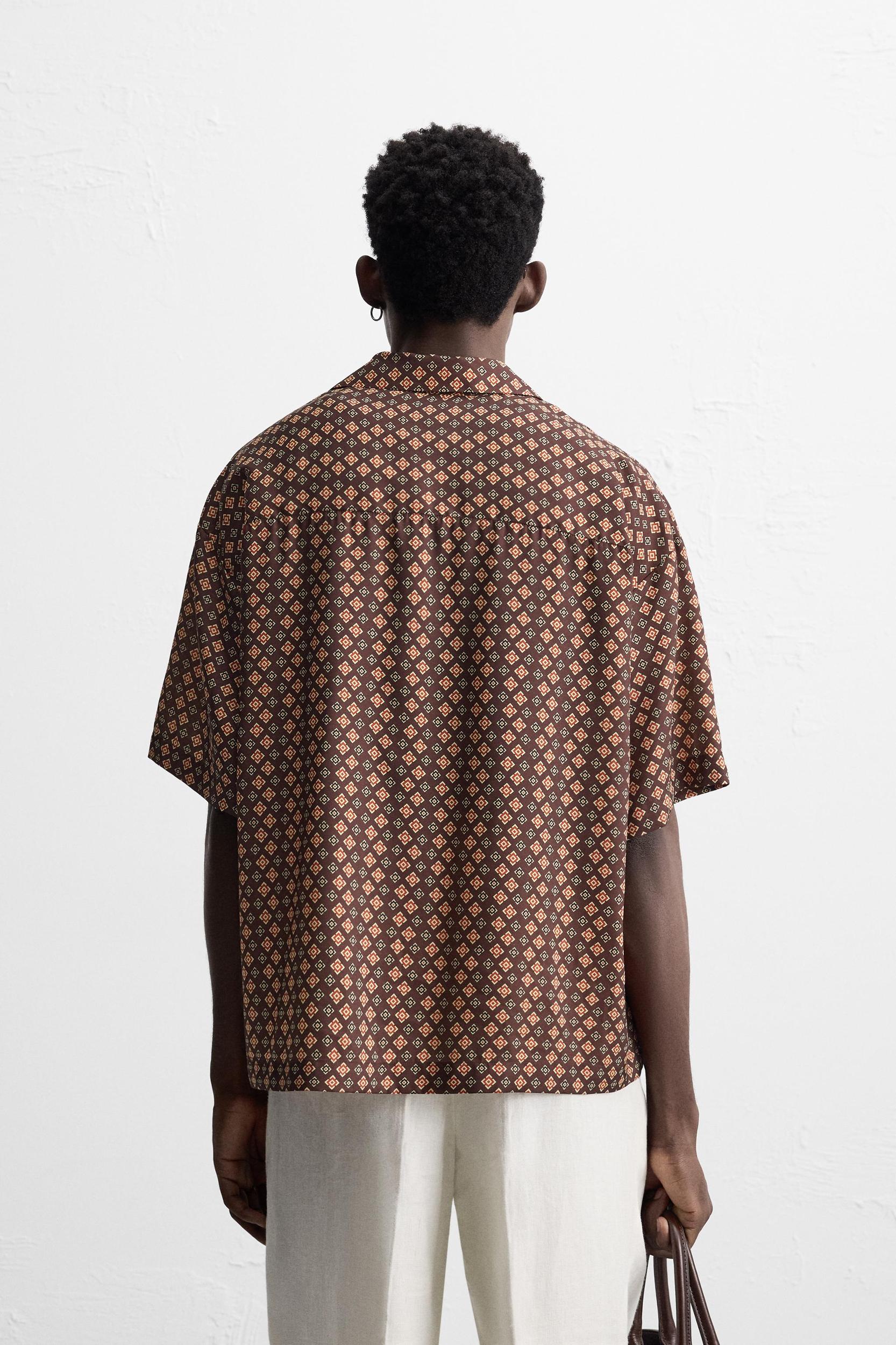 GEOMETRIC PRINT SHIRT Product Image