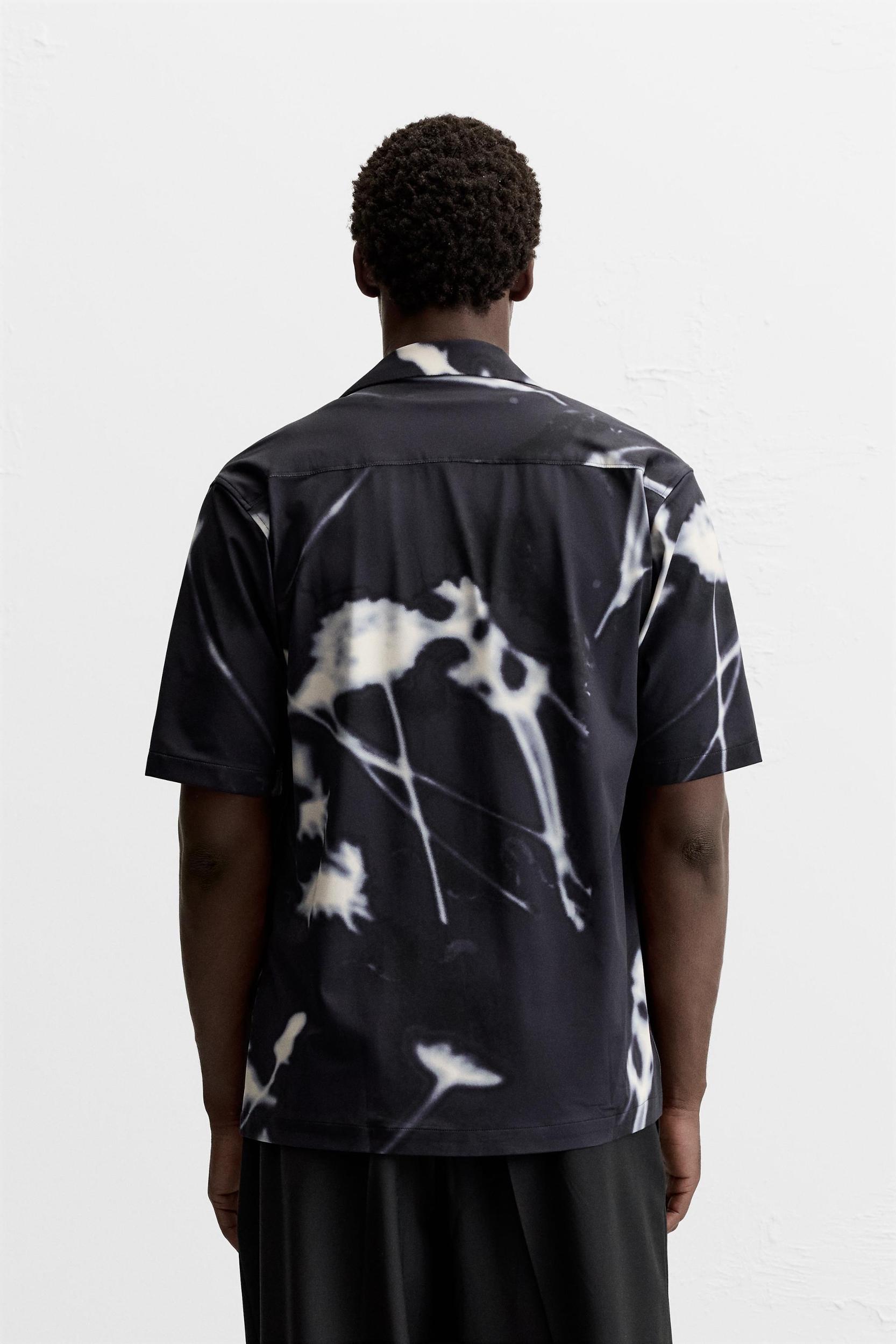 STRETCH FLORAL PRINT SHIRT Product Image