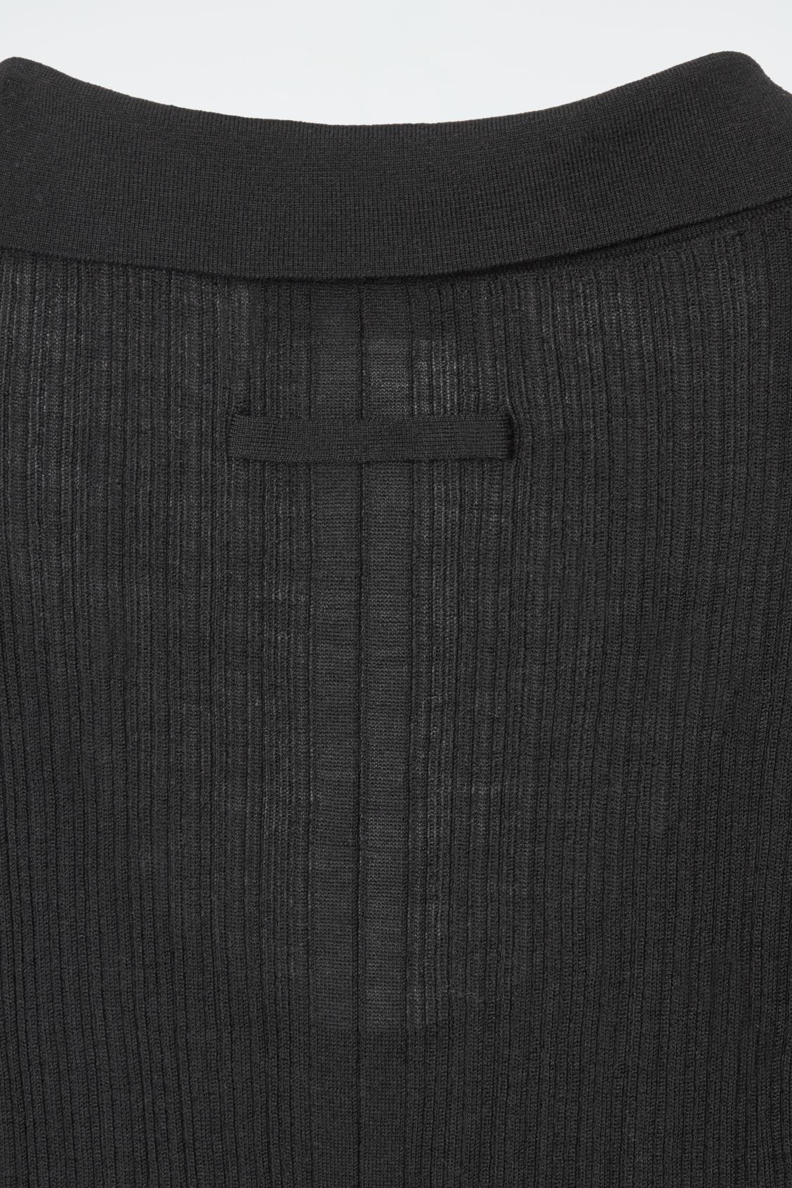 THE OPEN-COLLAR MERINO WOOL TOP Product Image