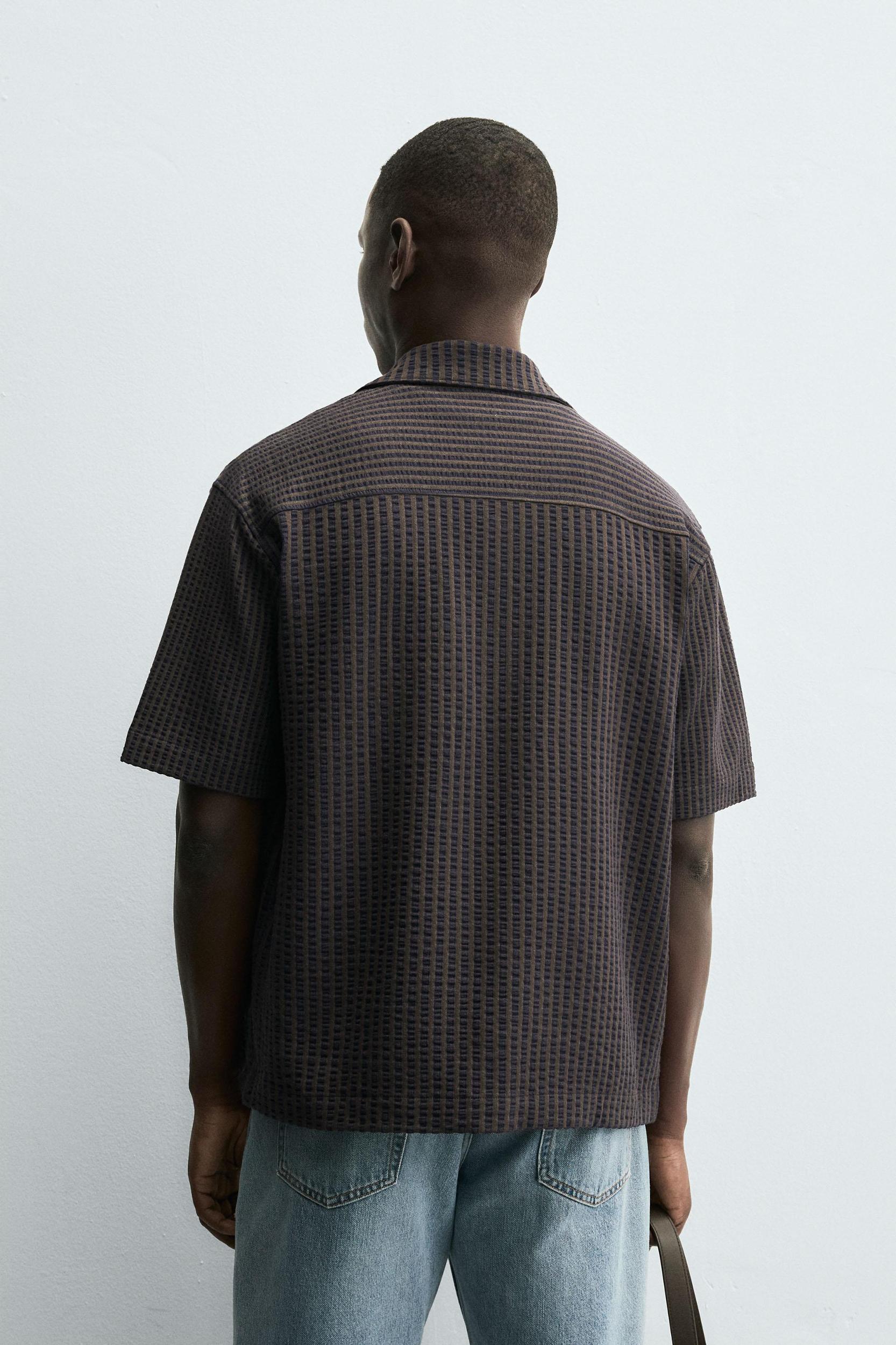 SEERSUCKER COMFORT SHIRT Product Image