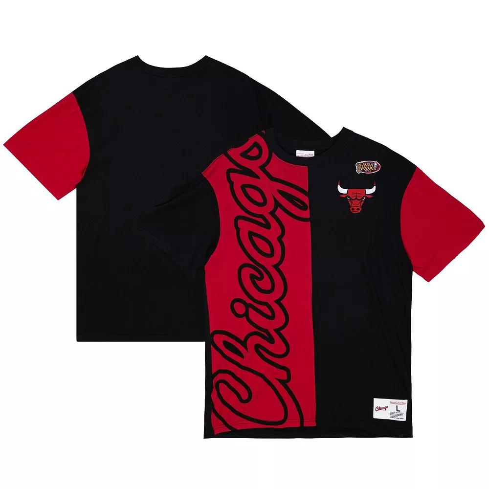 Men's Mitchell & Ness  Red/Black Chicago Bulls Play By Play 2.0 T-Shirt, Size: Medium Product Image