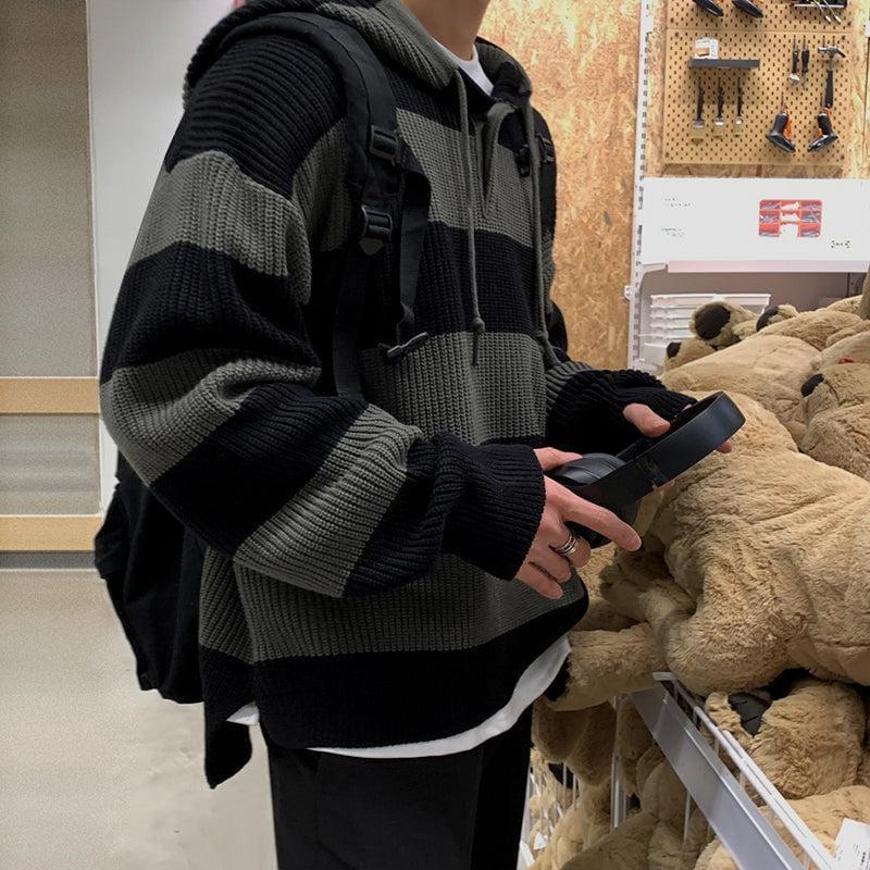 RT No. 5521 KNITTED BUTTON-UP HOODED SWEATER Product Image