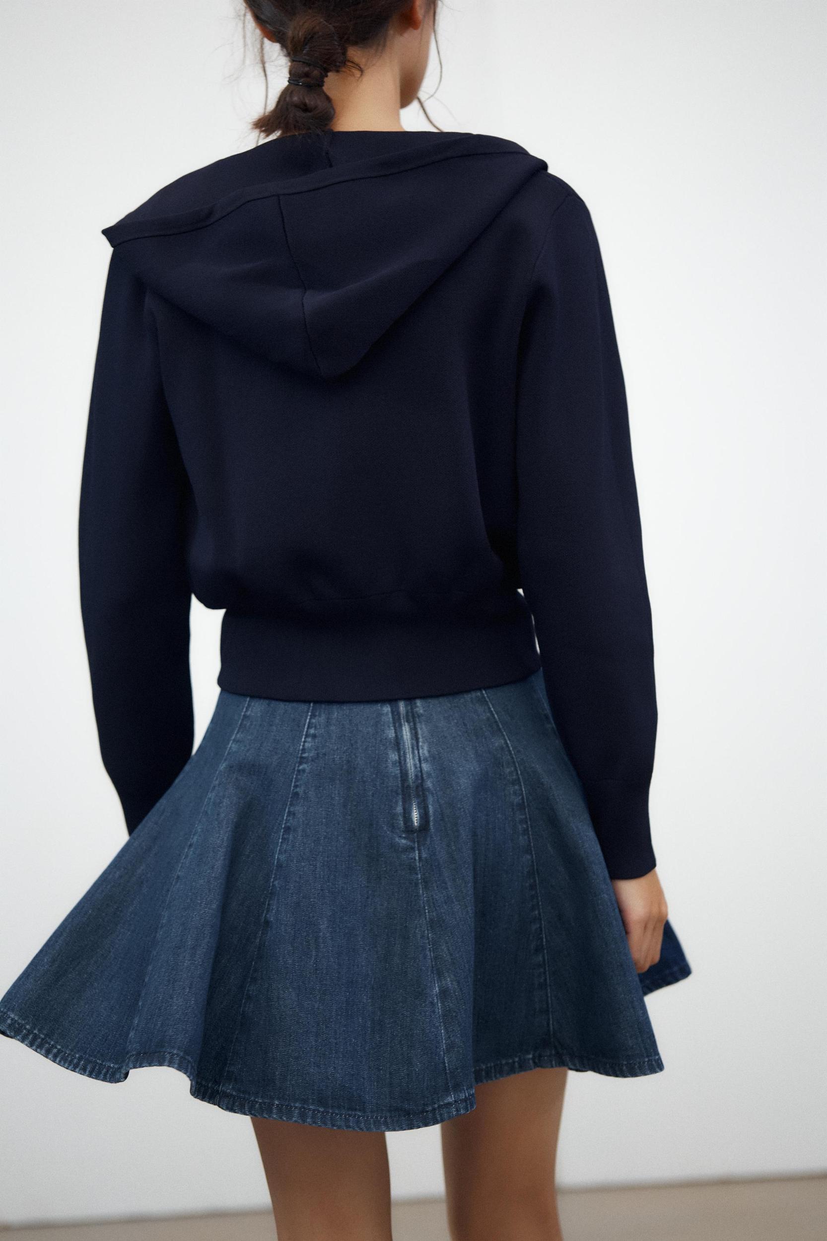 PLAIN HOODED CARDIGAN Product Image