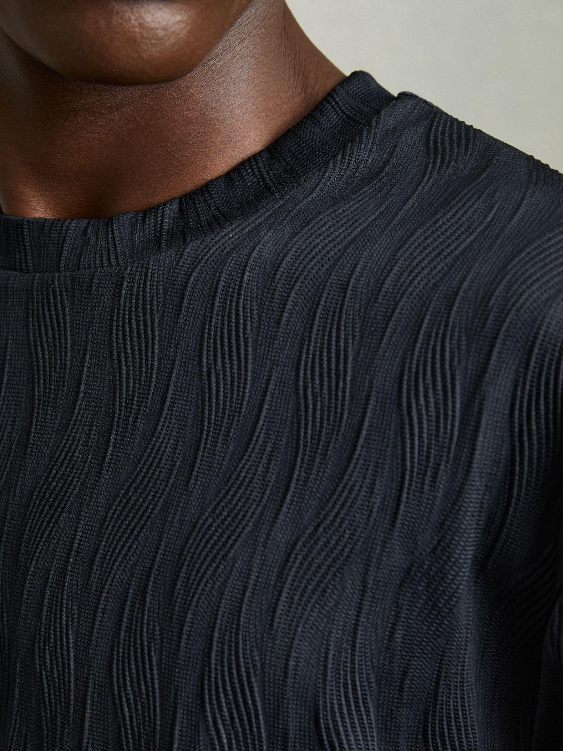 Oversized Wave-Jacquard T-Shirt in Navy Product Image